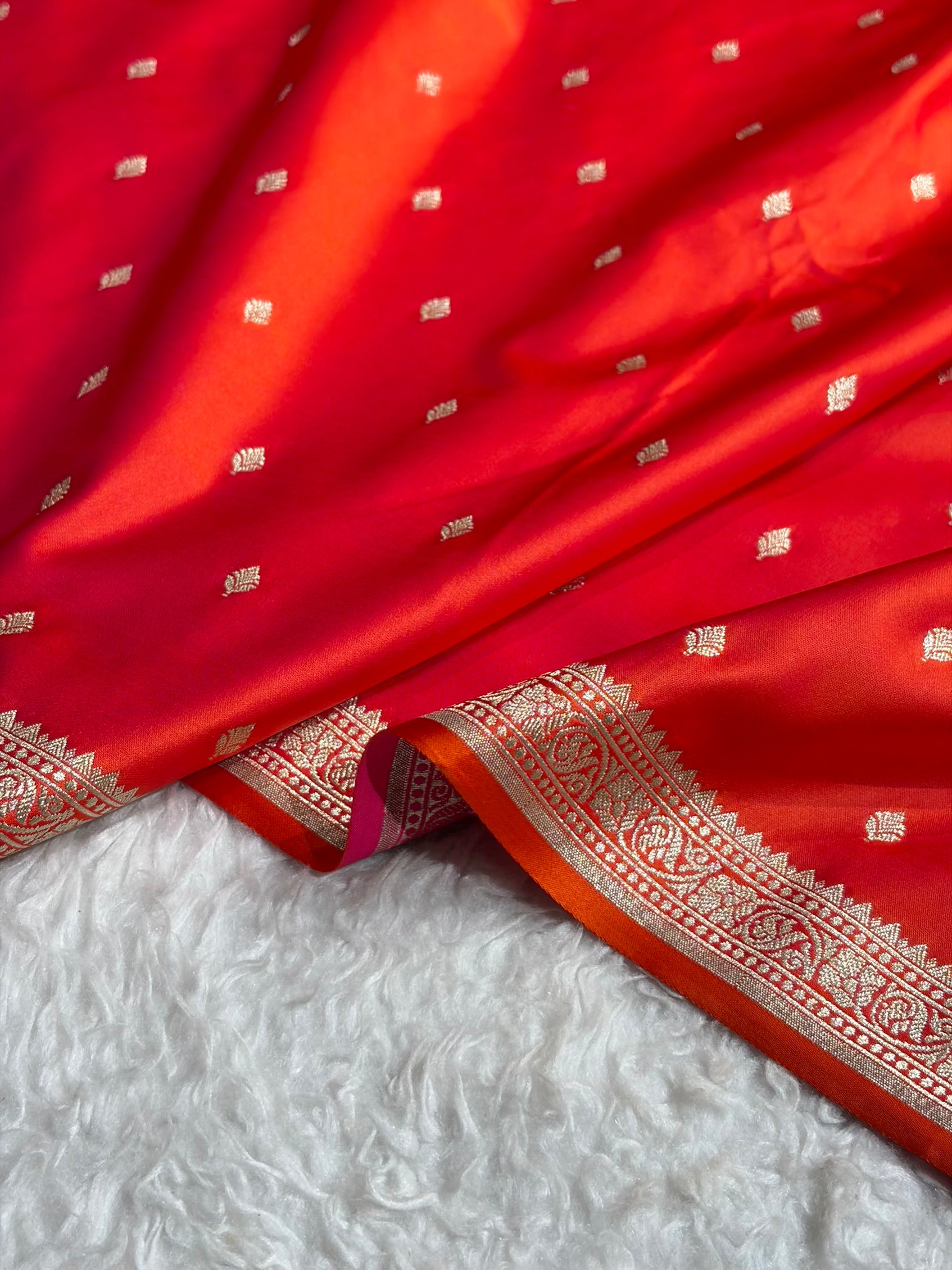 Premium Banarasi Satin Katan Saree in Cross Red Shades SK90