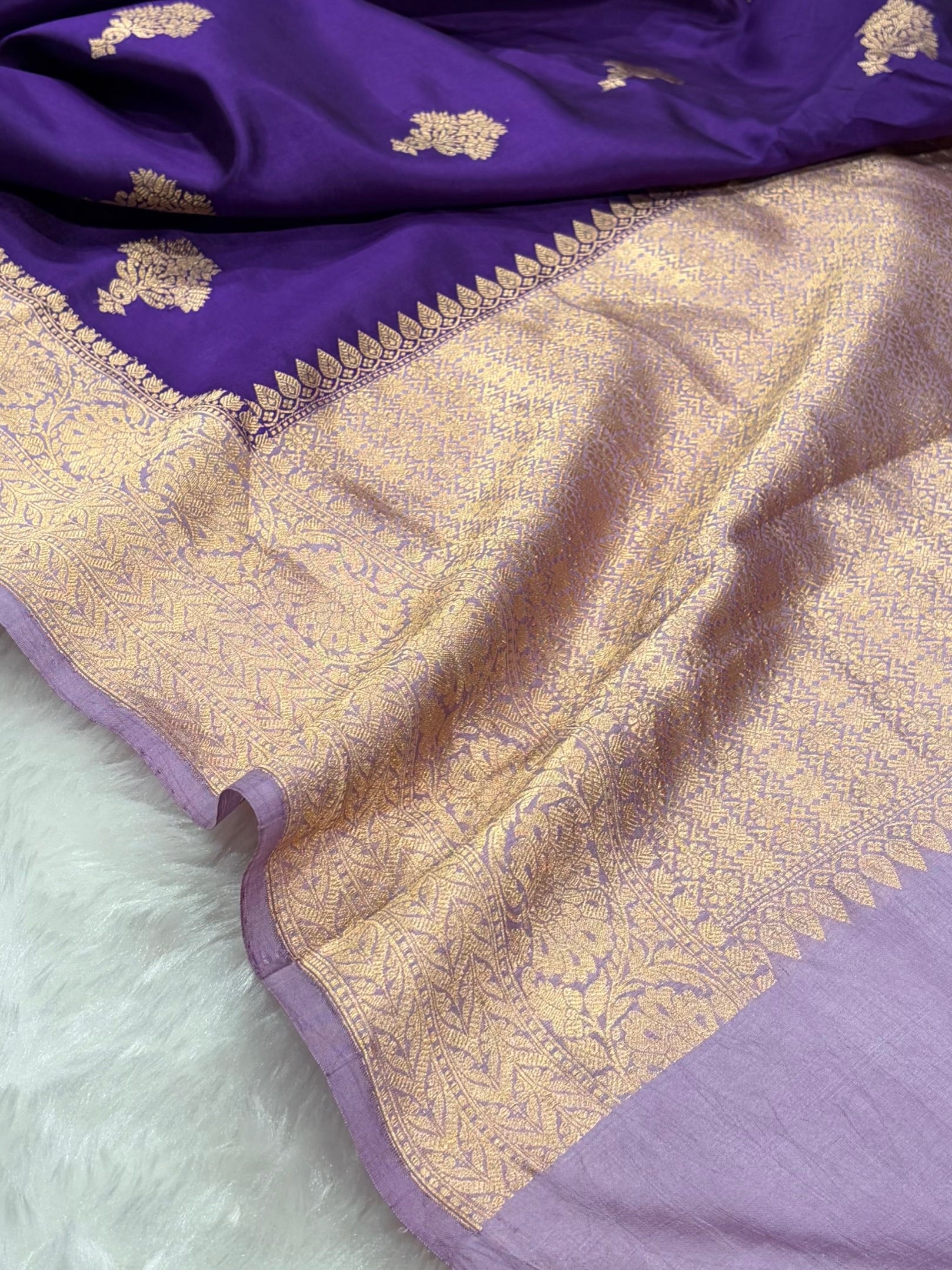 Banarasi Purple With Lavender Contrast Shades Boota Handwoven Pure Paper Silk RM-82