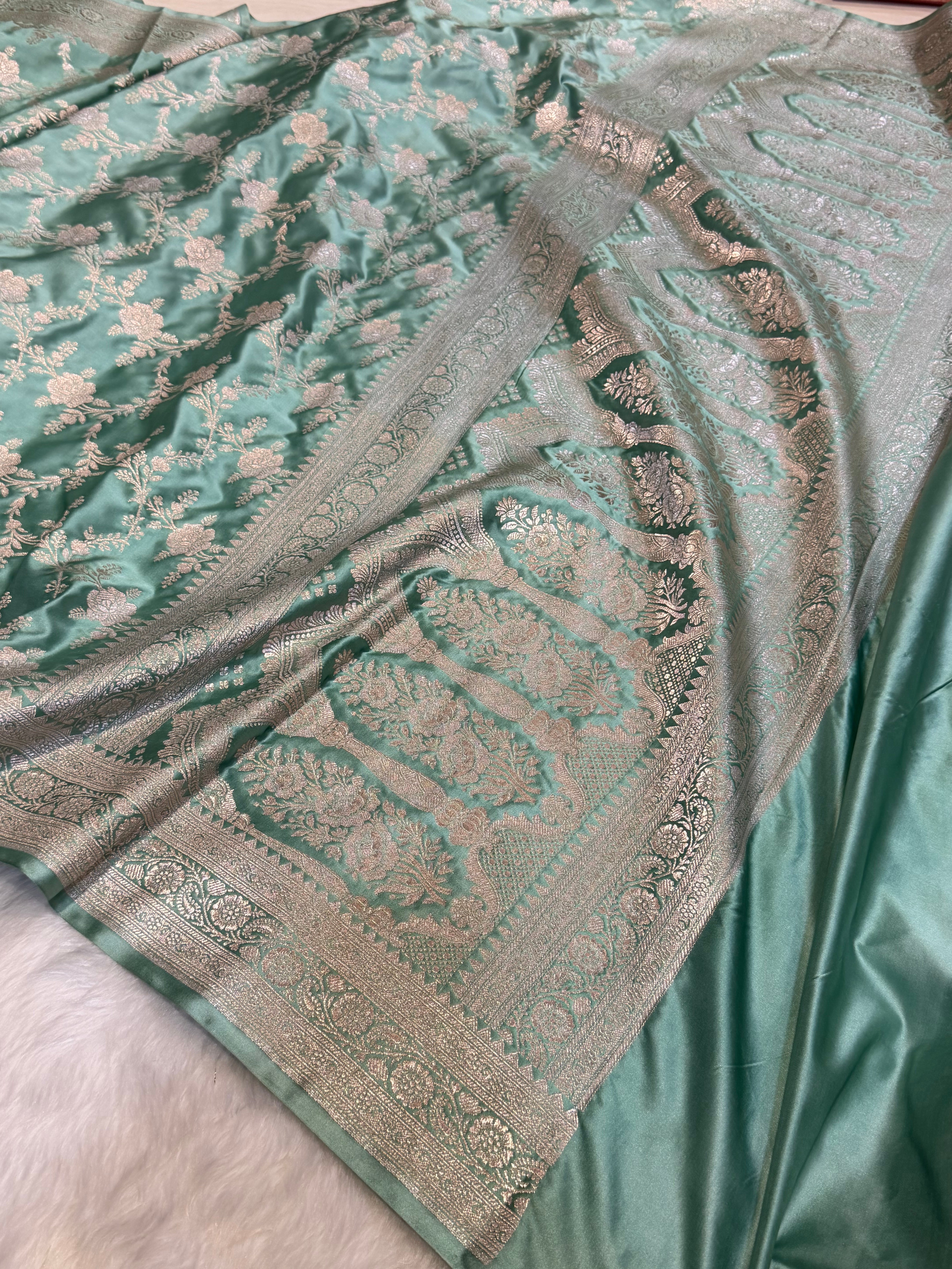 Summer Powder Sea Green Banarasi Floral Jaal Mashru Silk Saree