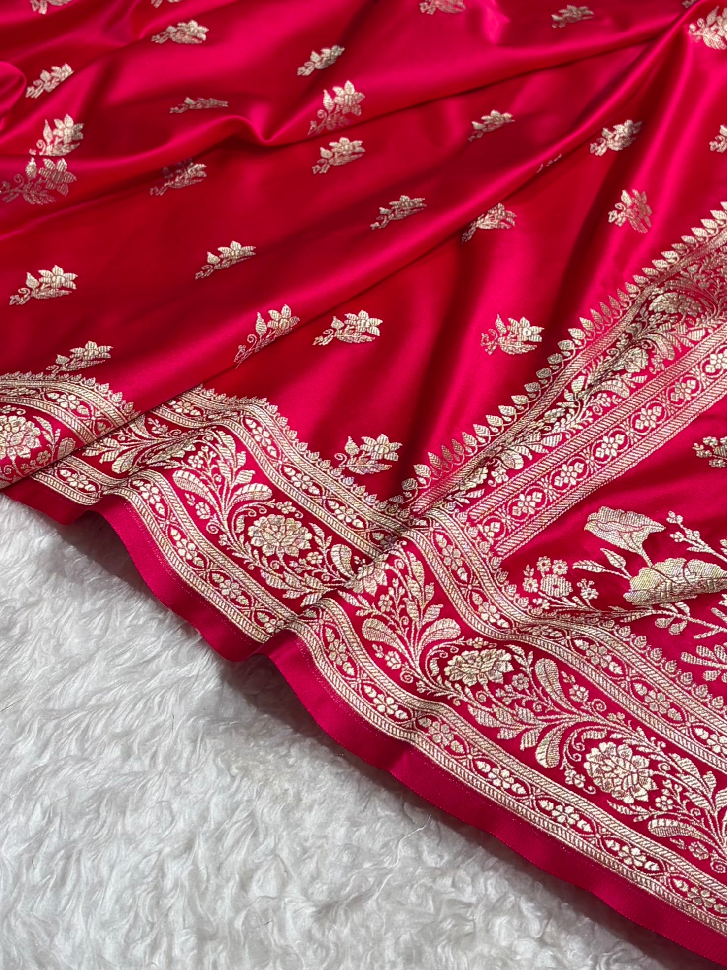 Cross Rani Shades Banarasi Boota Pattern Floral Mashru Silk Saree MSM-120