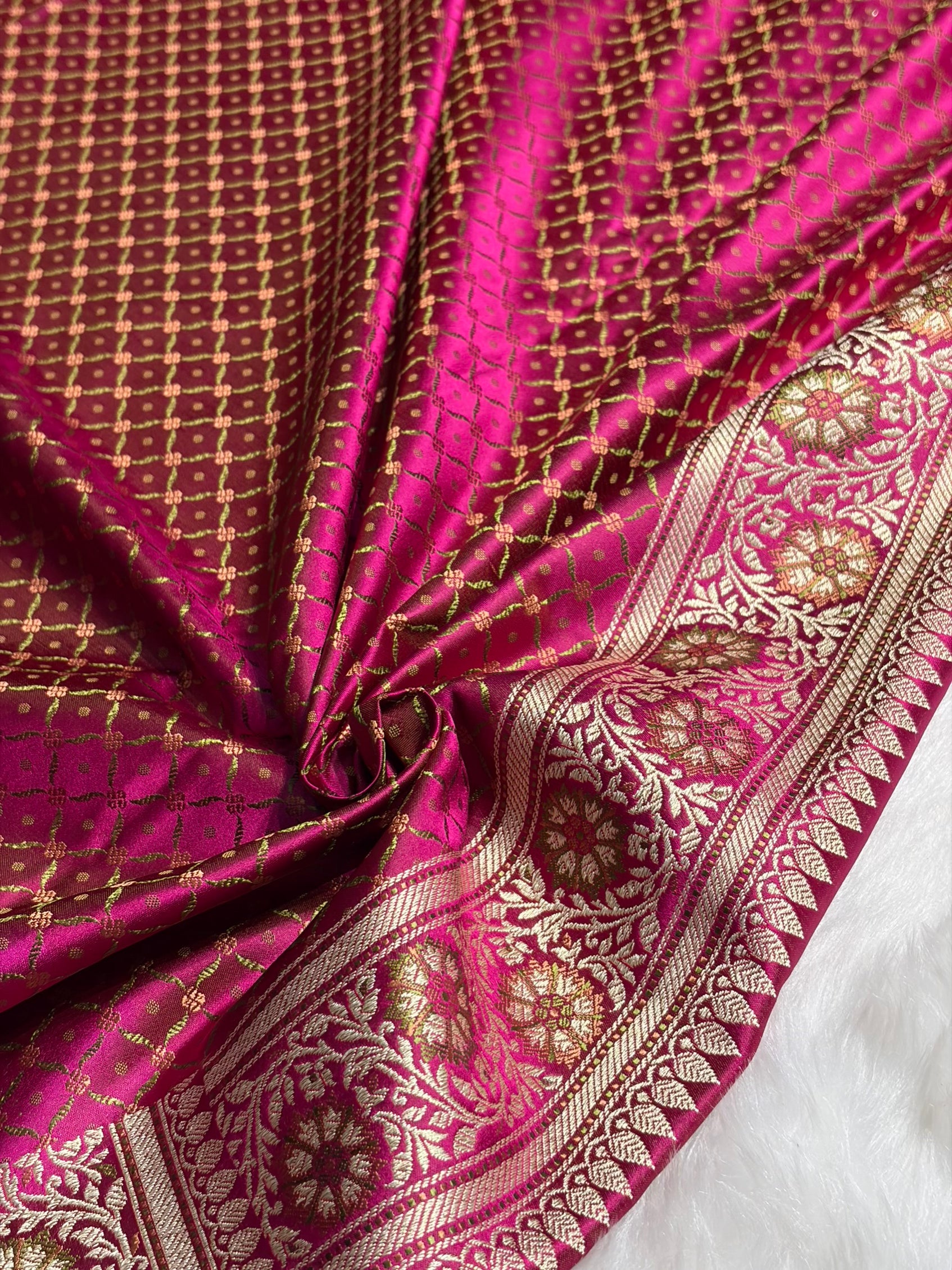 Firozi - Rani Contrast Jamawar Tanchoi Jaal Katan Silk Saree SKTM-21