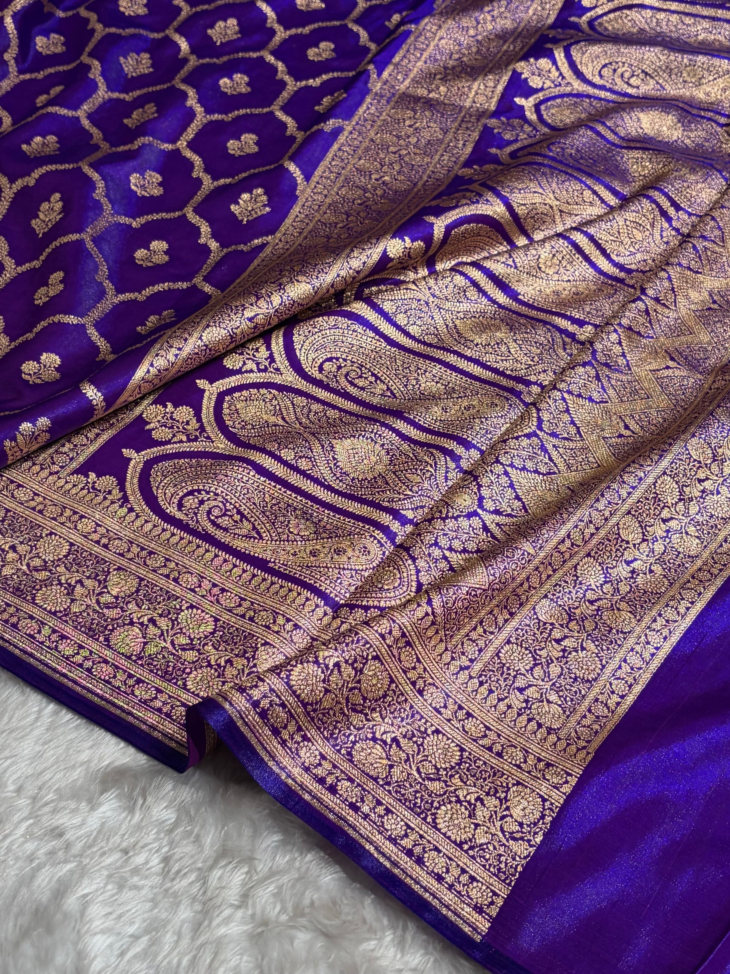Purple Shades Jaal Pattern Banarasi Satin Silk Saree SS57
