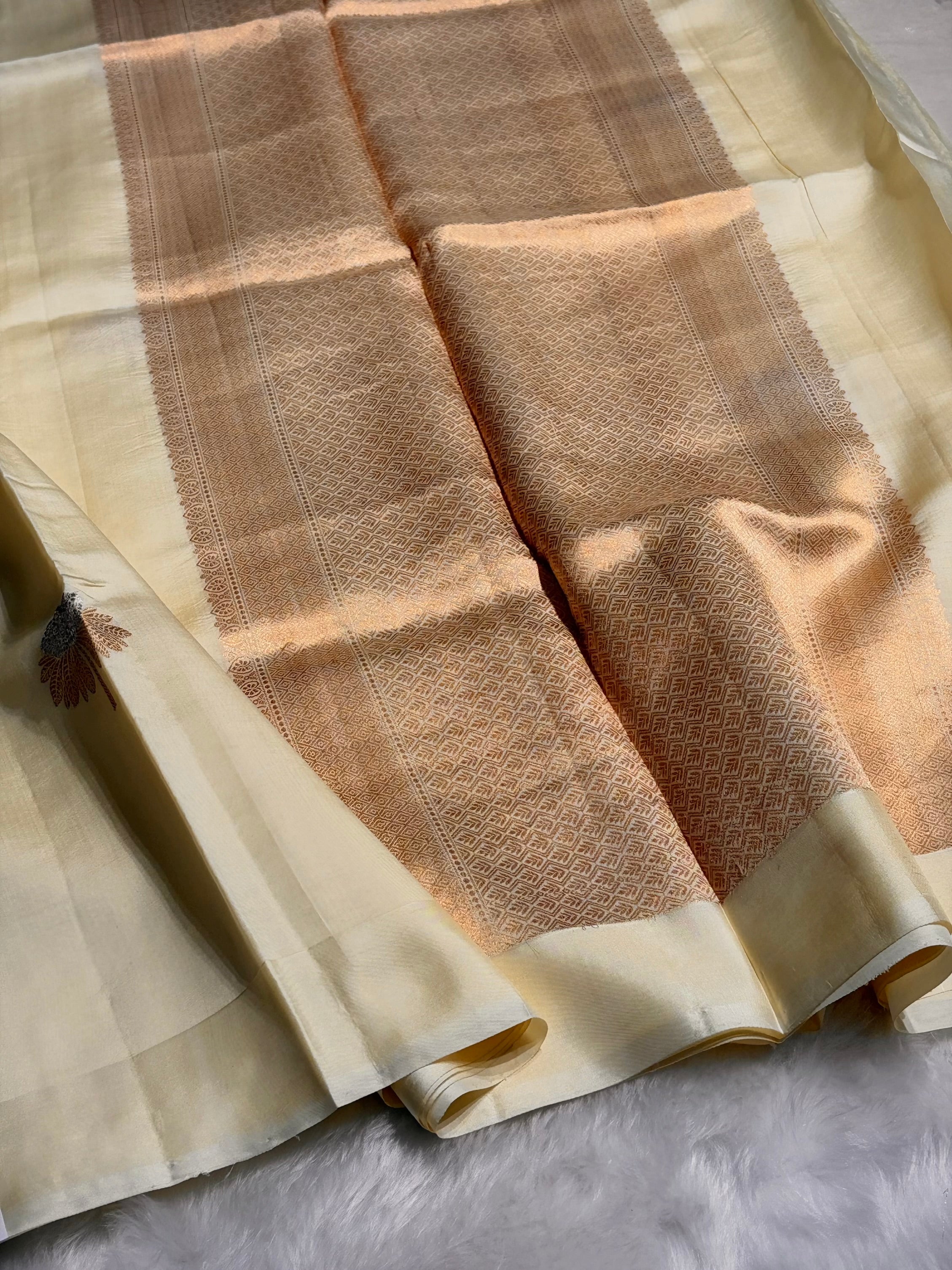 Light Lemon Shades Meena Boota Handwoven Raw Mango Silk RM-43