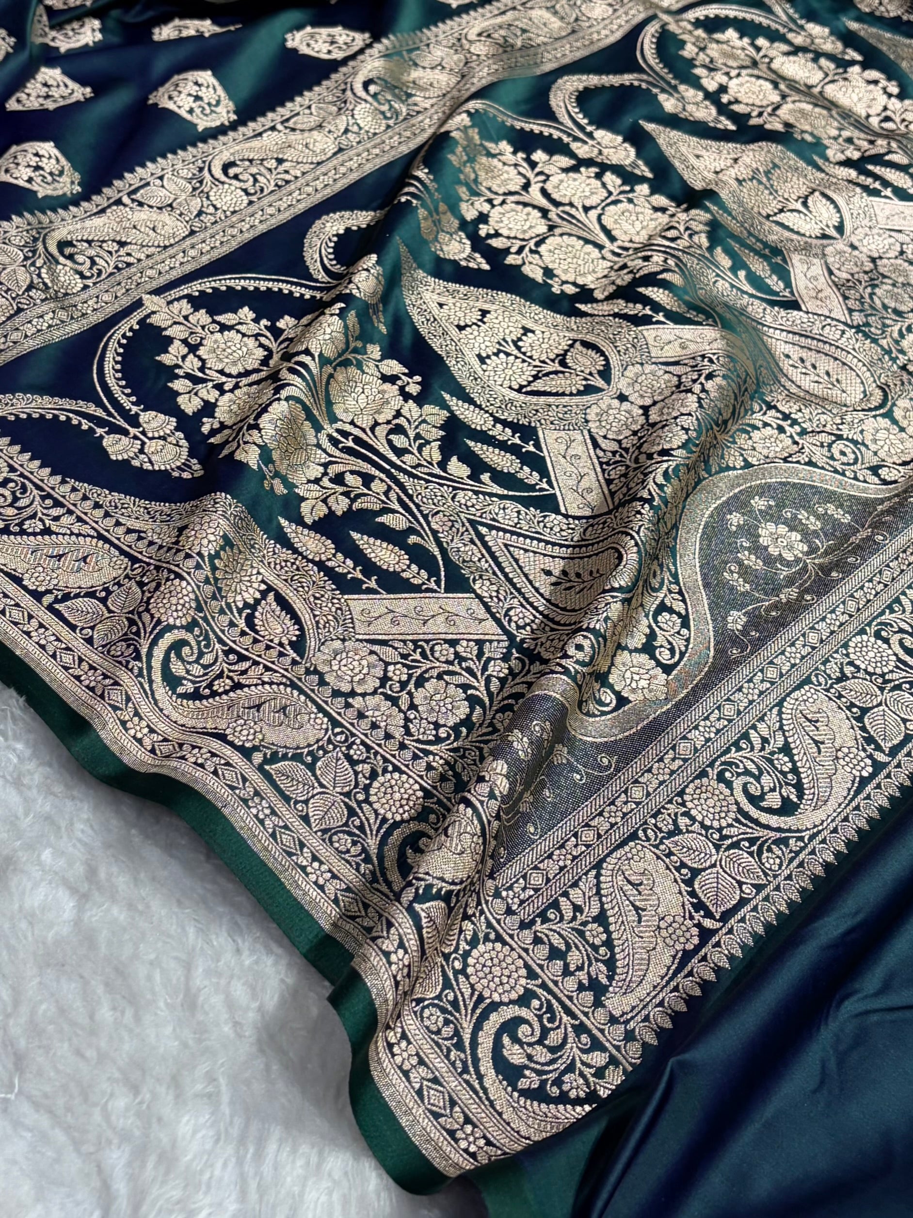 Banarasi Dark Peacock Shades Banarasi Boota Pattern Floral Mashru Silk Saree MSM-104