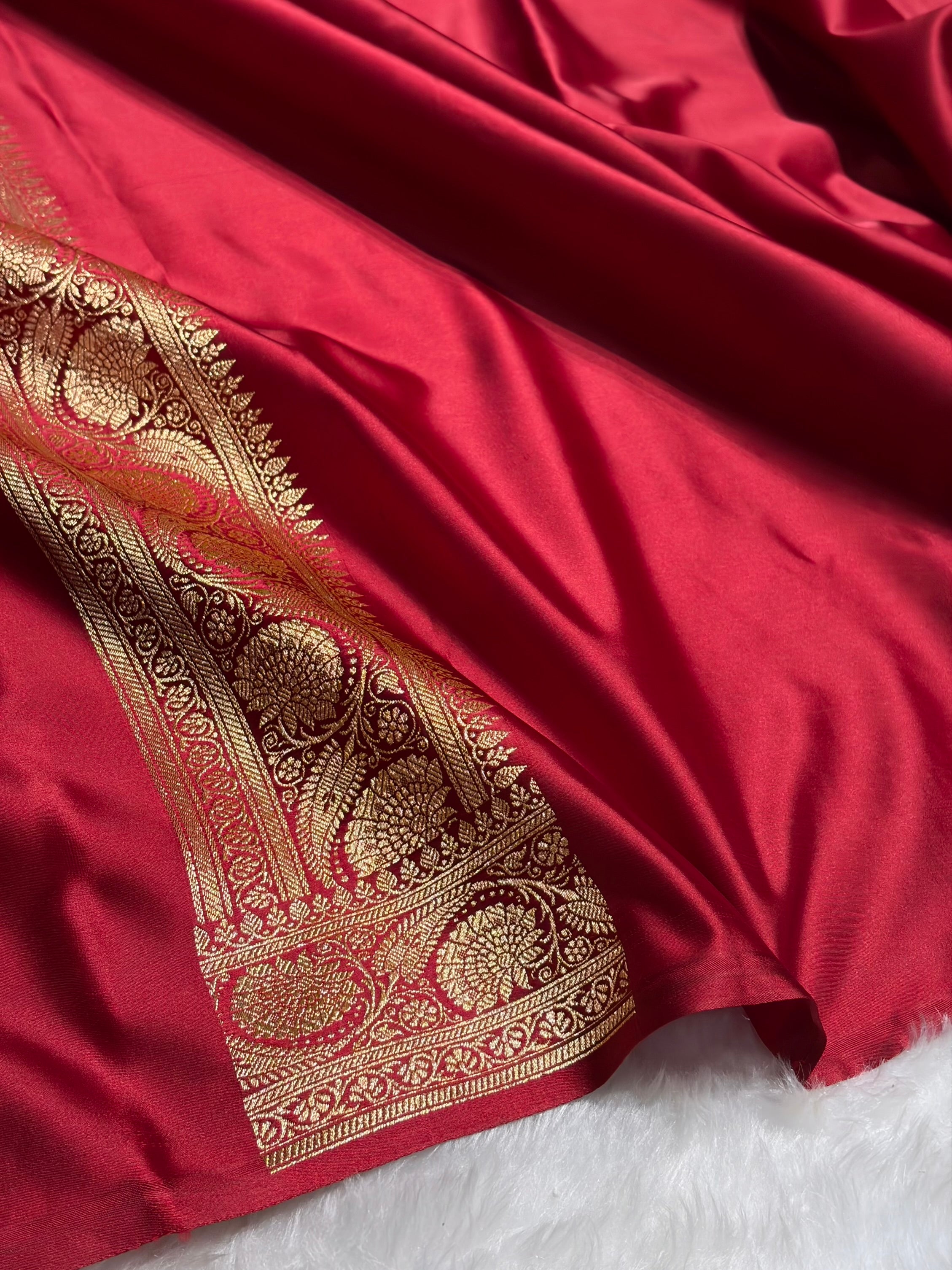 Maroon Floral Boota Pattern Satin Katan Silk Saree SK71