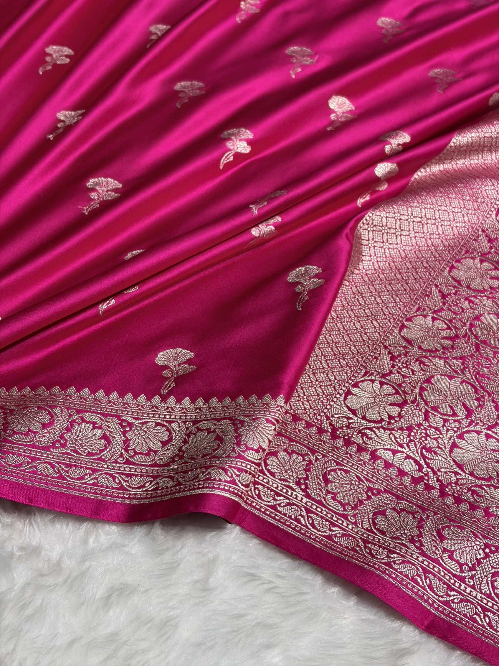 Rani Shades Minakari Boota Mashru Silk Saree
