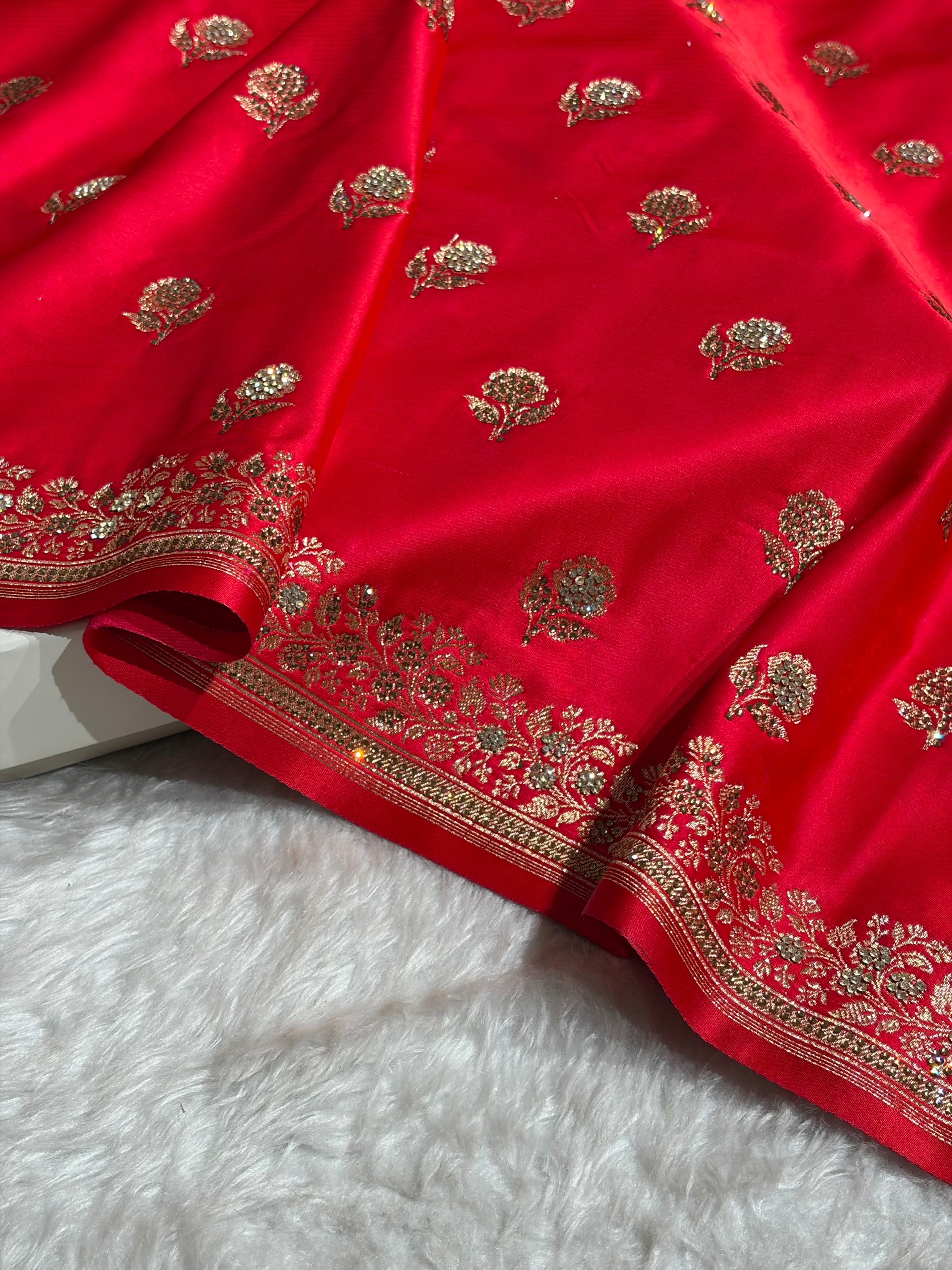 Banarasi Cross Red Floral Booti With Swarovski Work Katan Silk Saree BSK23