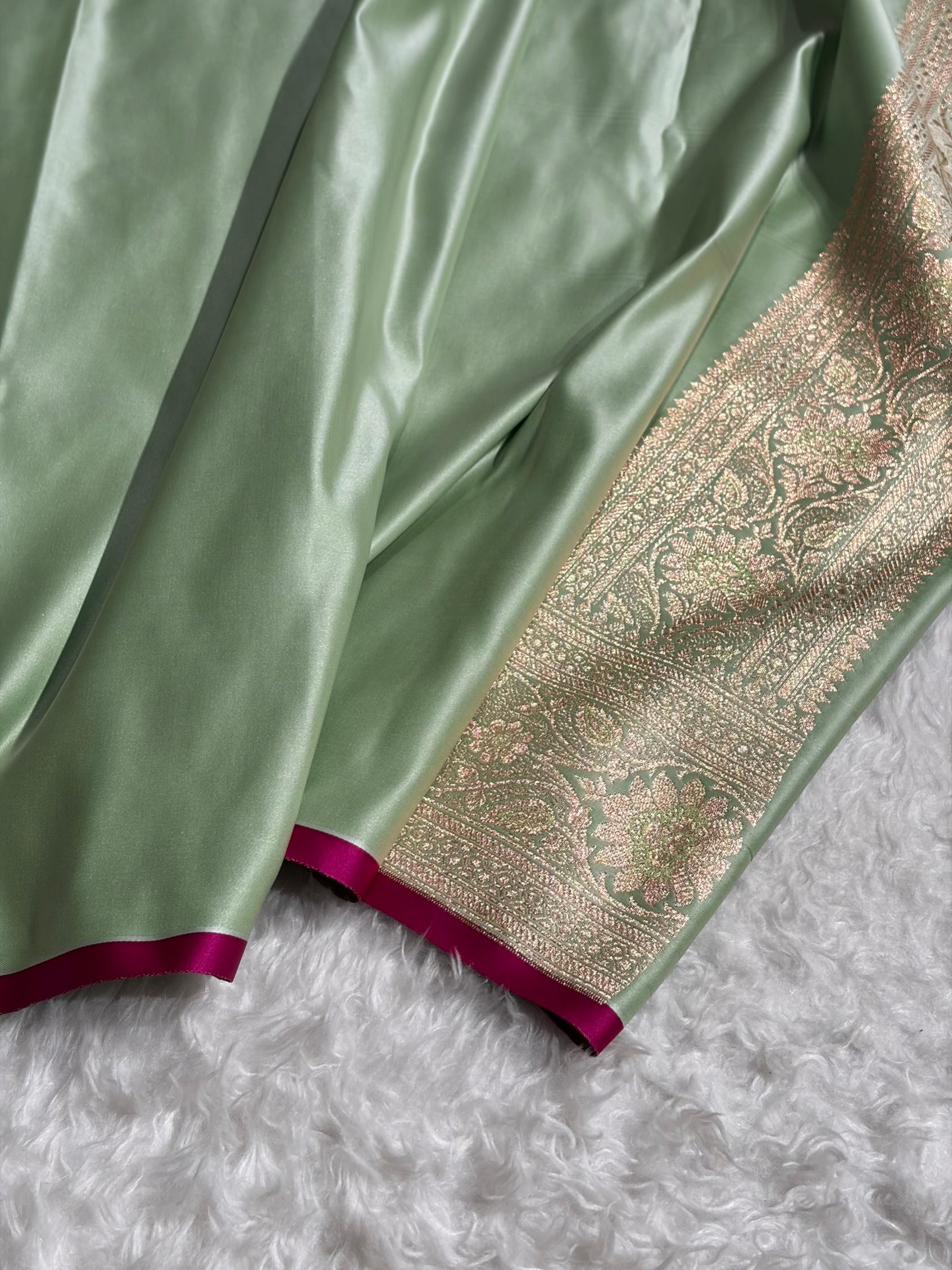 Banarasi Light Pista Booti Satin katan Silk Saree SK11
