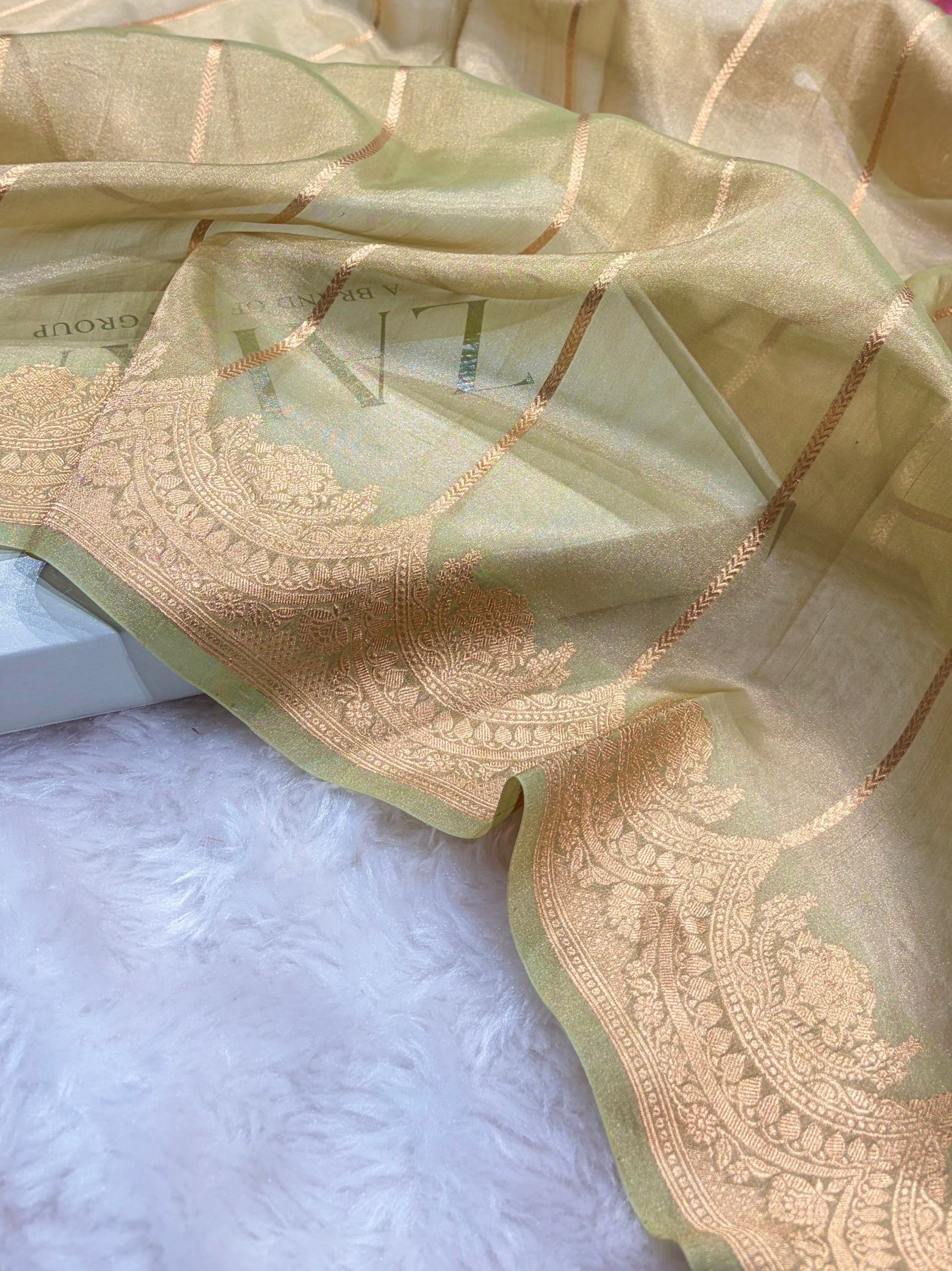 Tusser Bananasi Floral Shades Pure Tissue Silk Saree PT-48