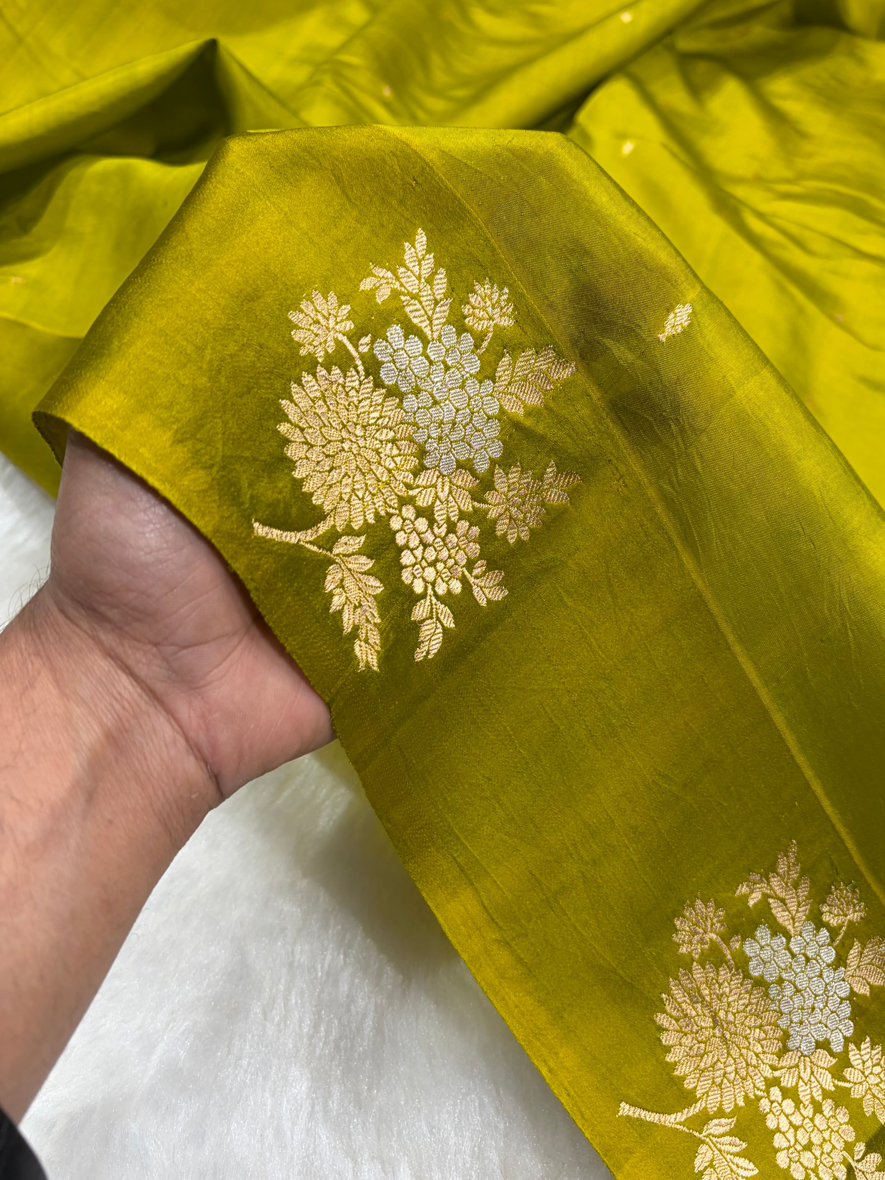 Banarasi Mehendi Green Shades Meena Boota Handwoven Pure Paper Silk RM-72