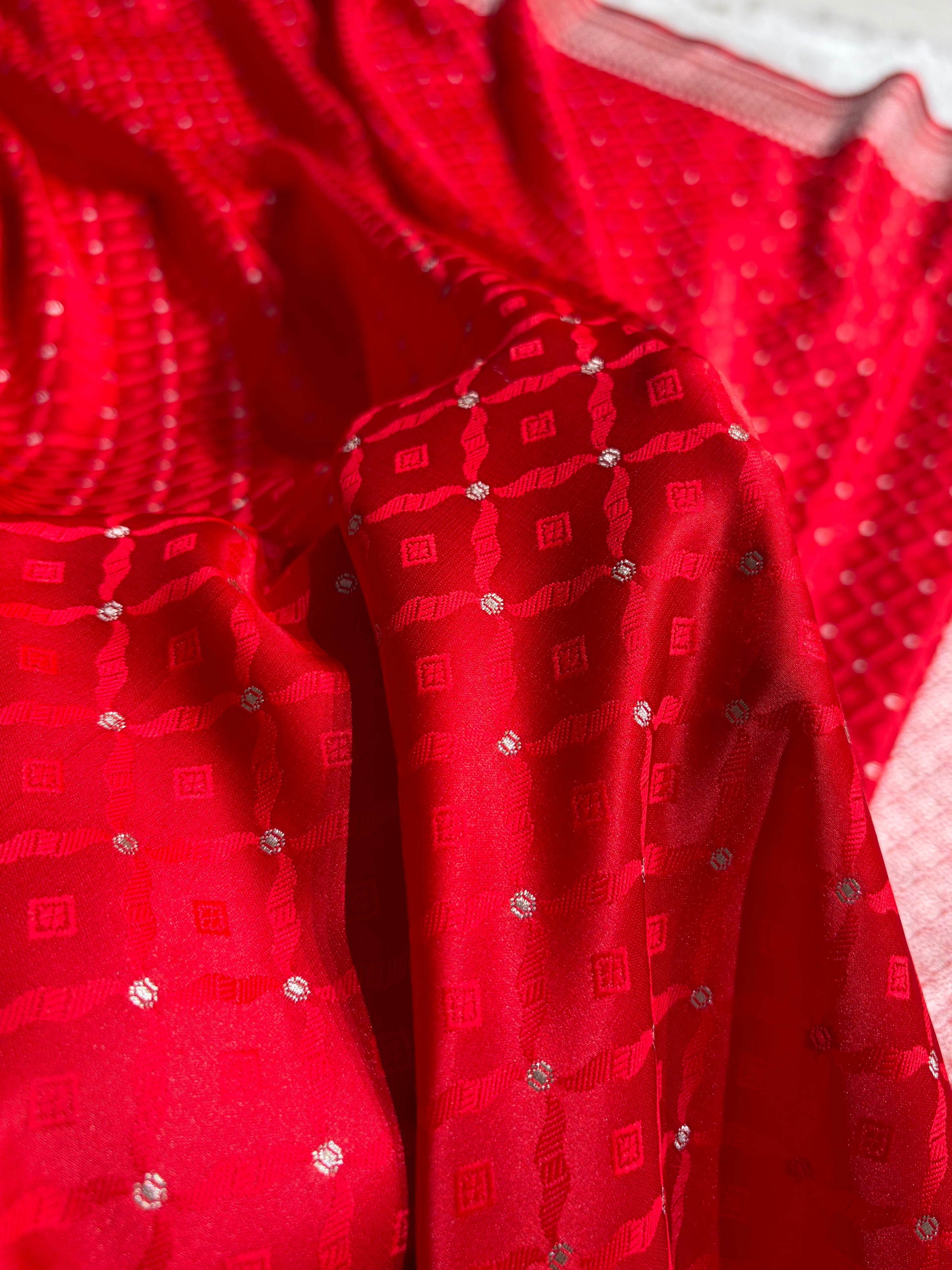 Red Shades Tanchoi Motif Mashru Silk Saree MST-14