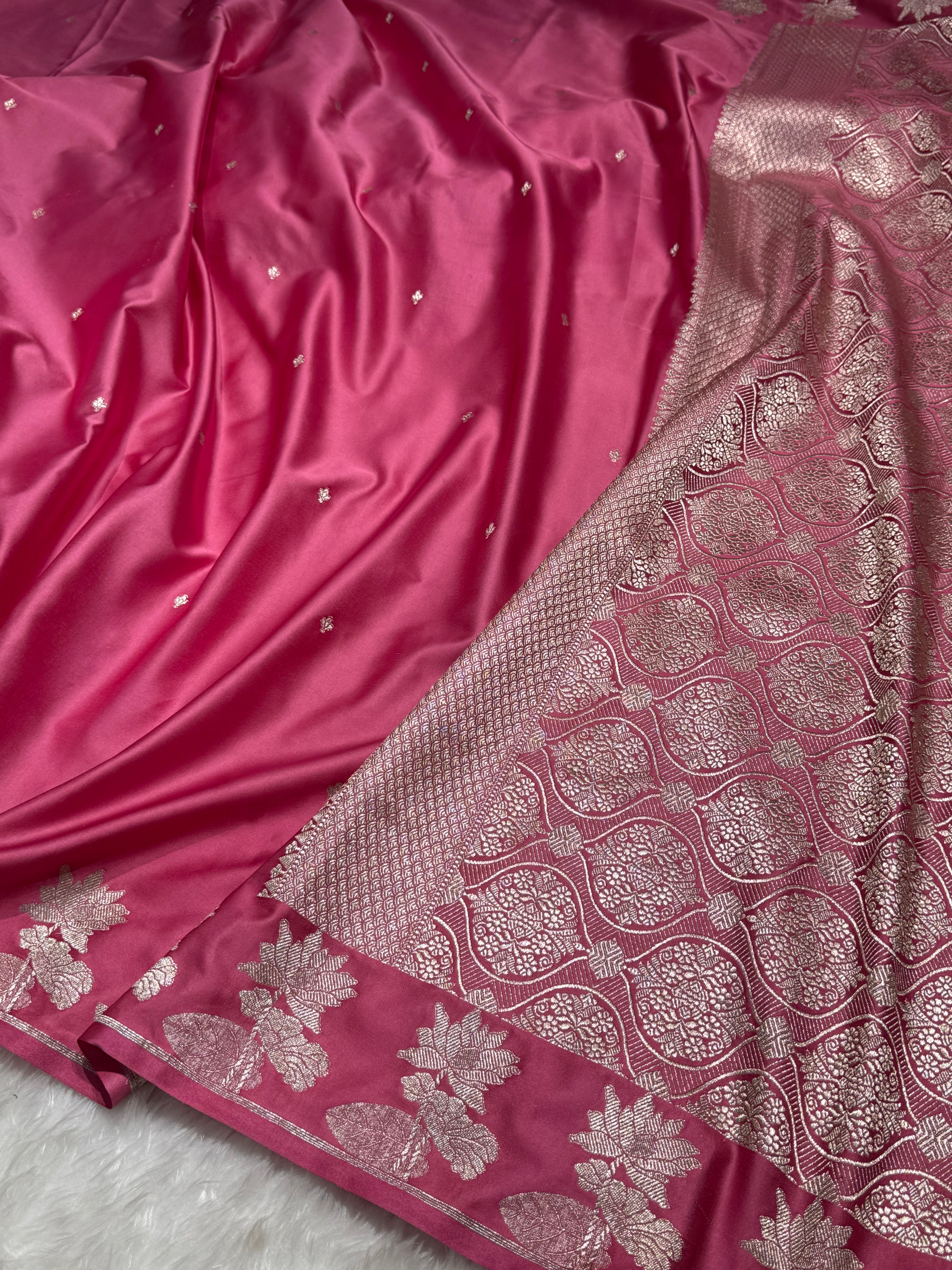 Baby Pink Booti Motif Mashru Silk Saree
