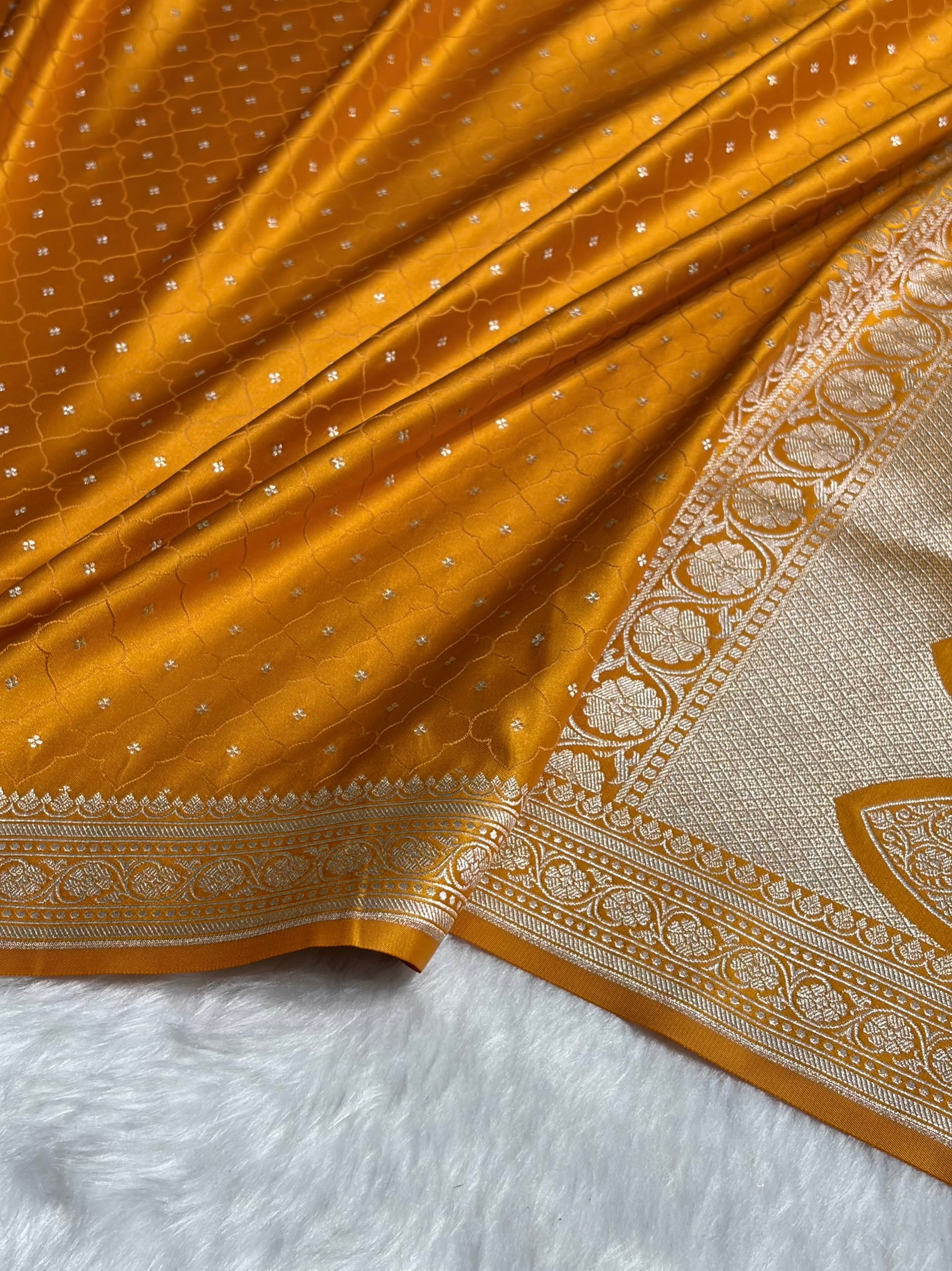 Mustard Gold Shades Tanchoi Motif Mashru Silk Saree MST-13
