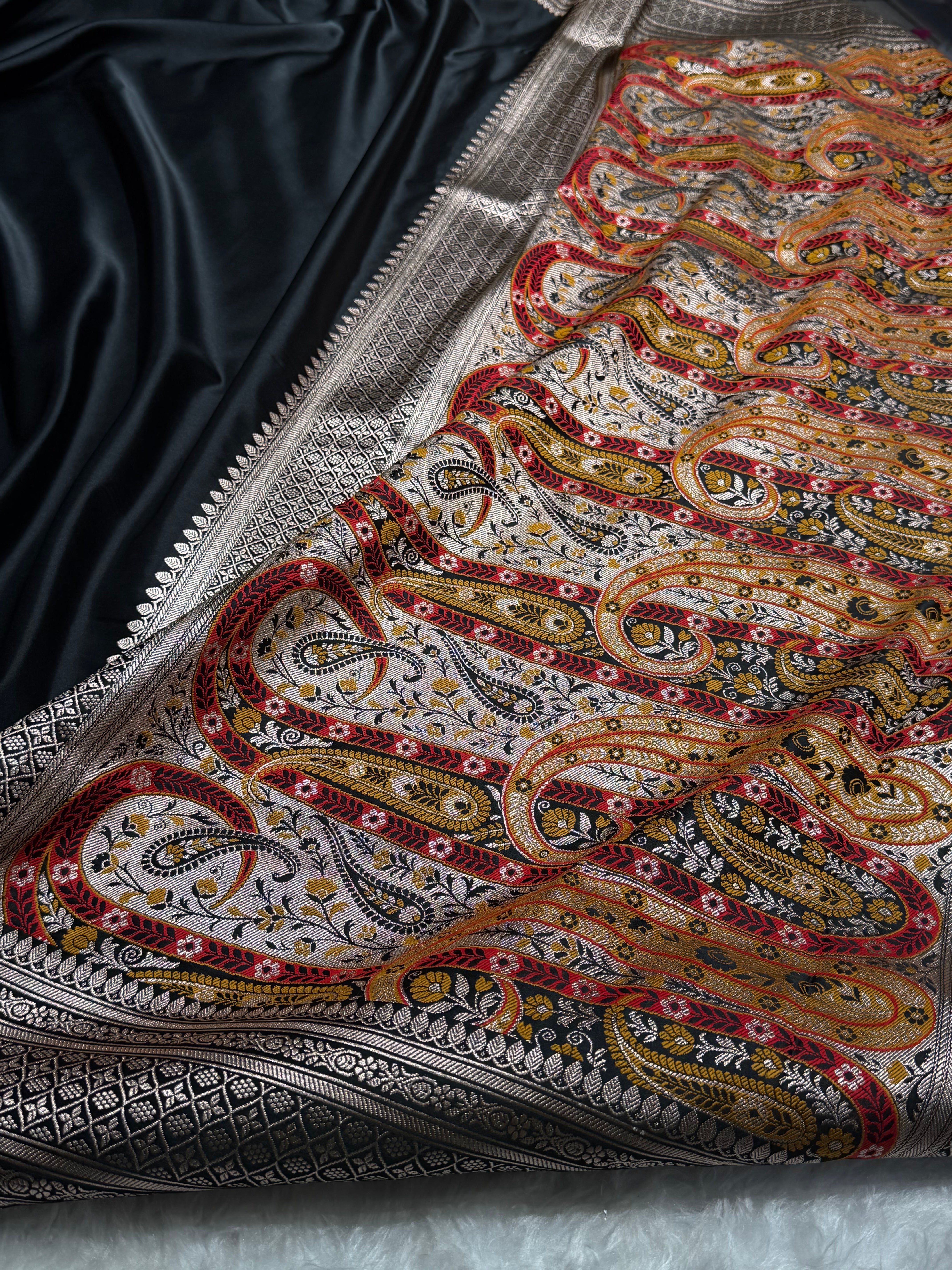 Banarasi Plain Black Shades With Minakari Pallu Mashru Silk Saree MS82