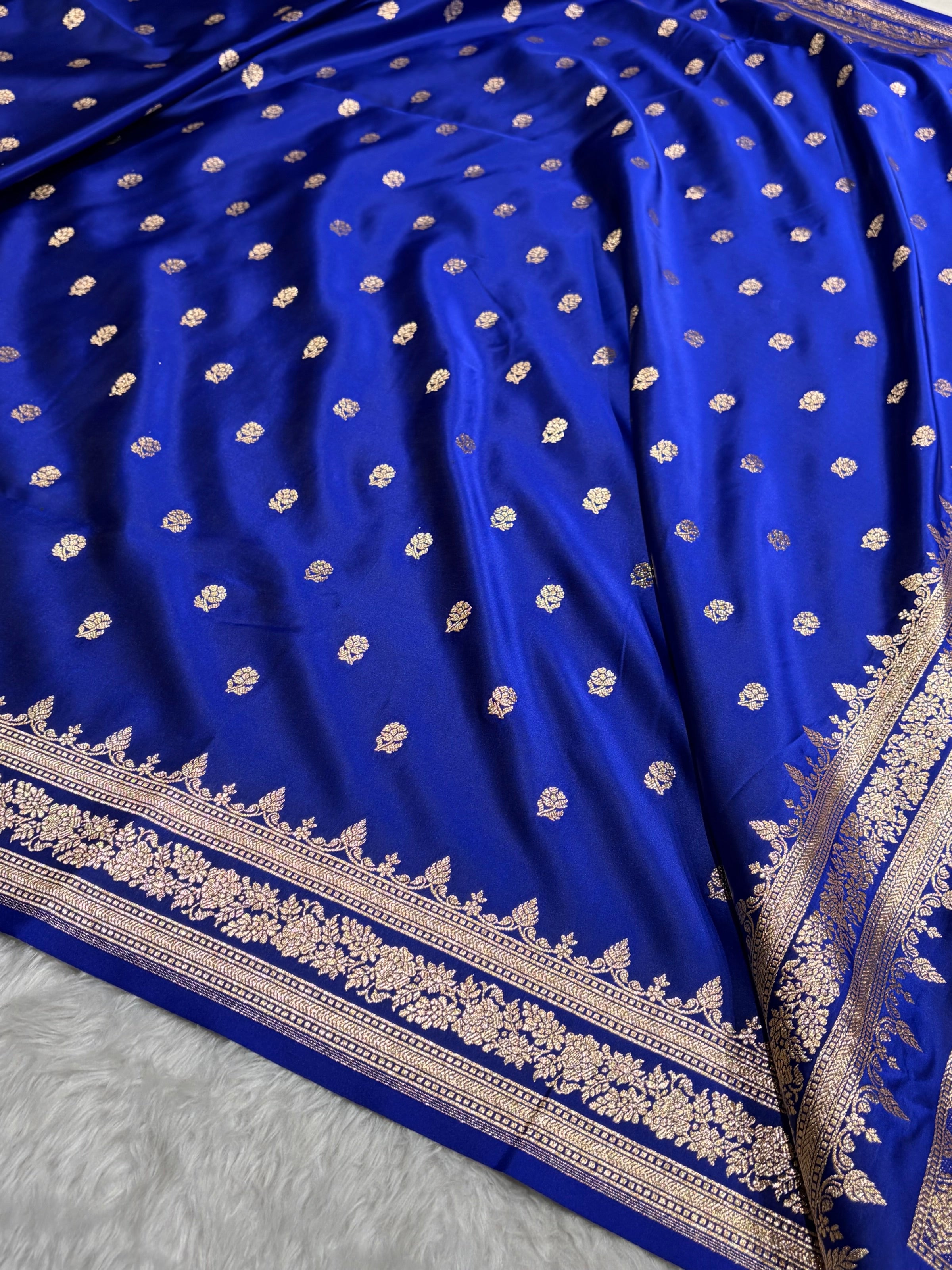 Banarasi Cross Royal Blue Floral Pattern Satin Katan Silk Saree SK76