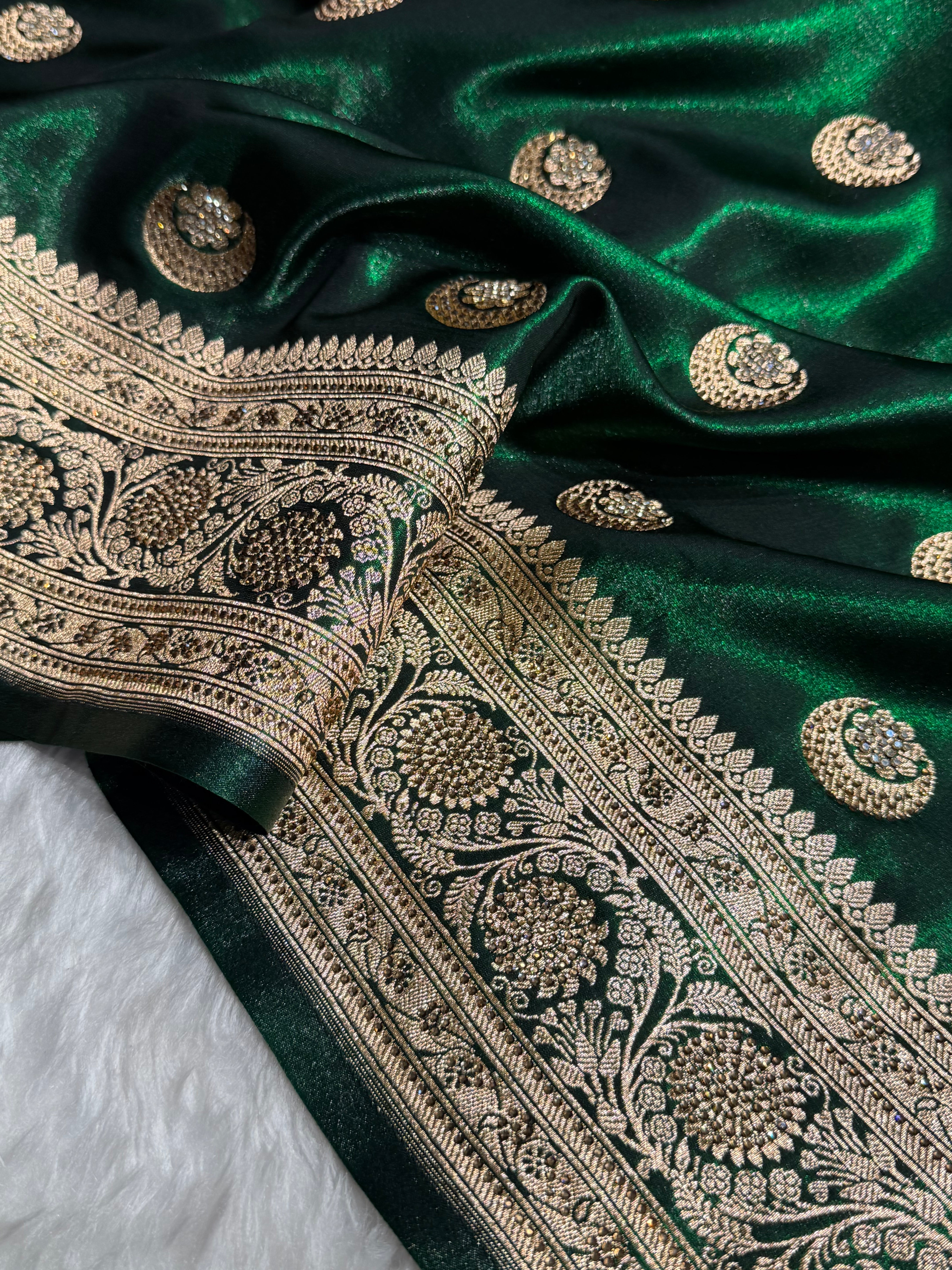 Chand Tara Bottle Green Boota With Traditional Banarasi Swarovski Work BSS04 (R)