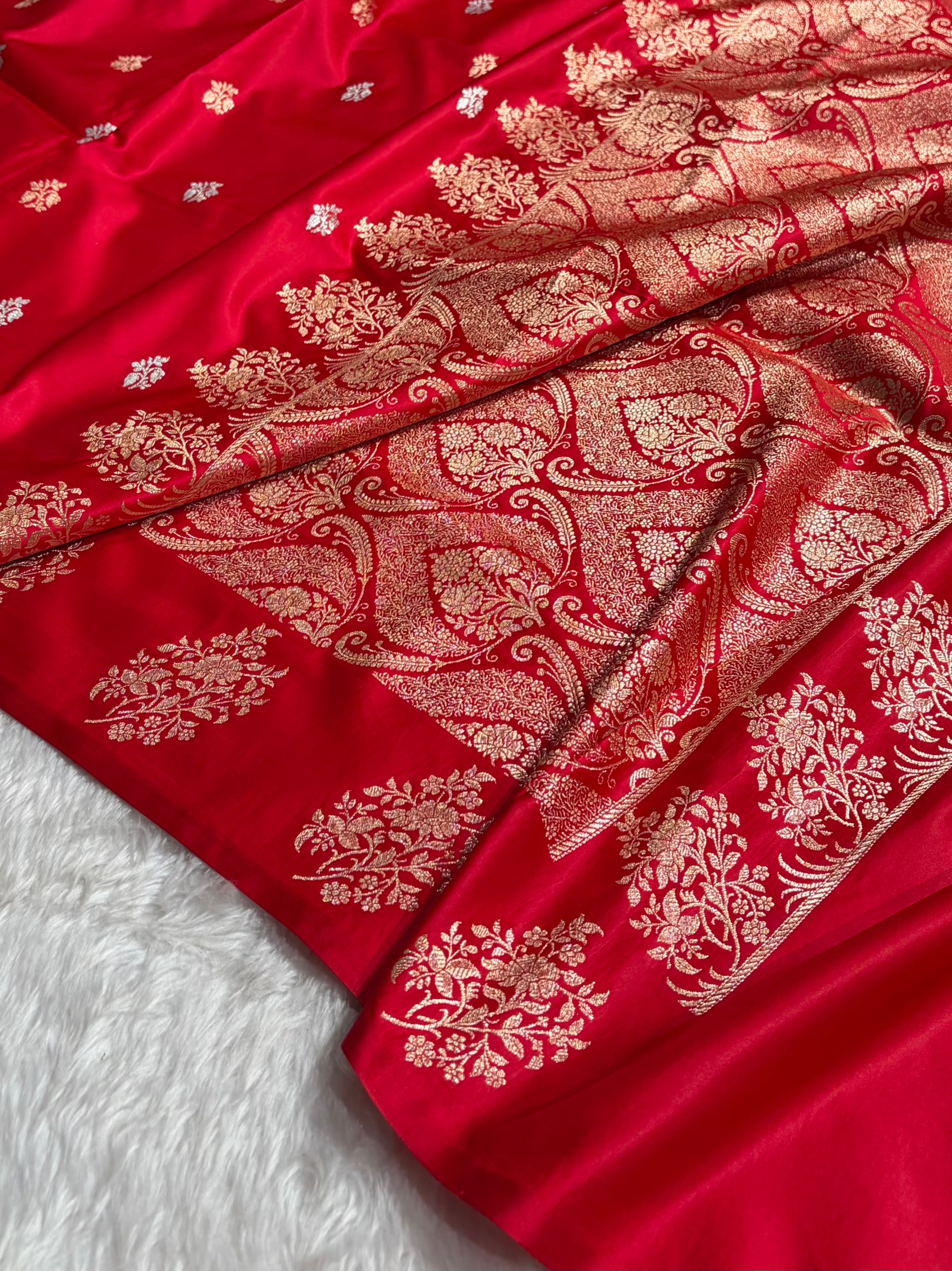 Red Shades Banarasi With Floral Border Mashru Silk Saree MSM-126