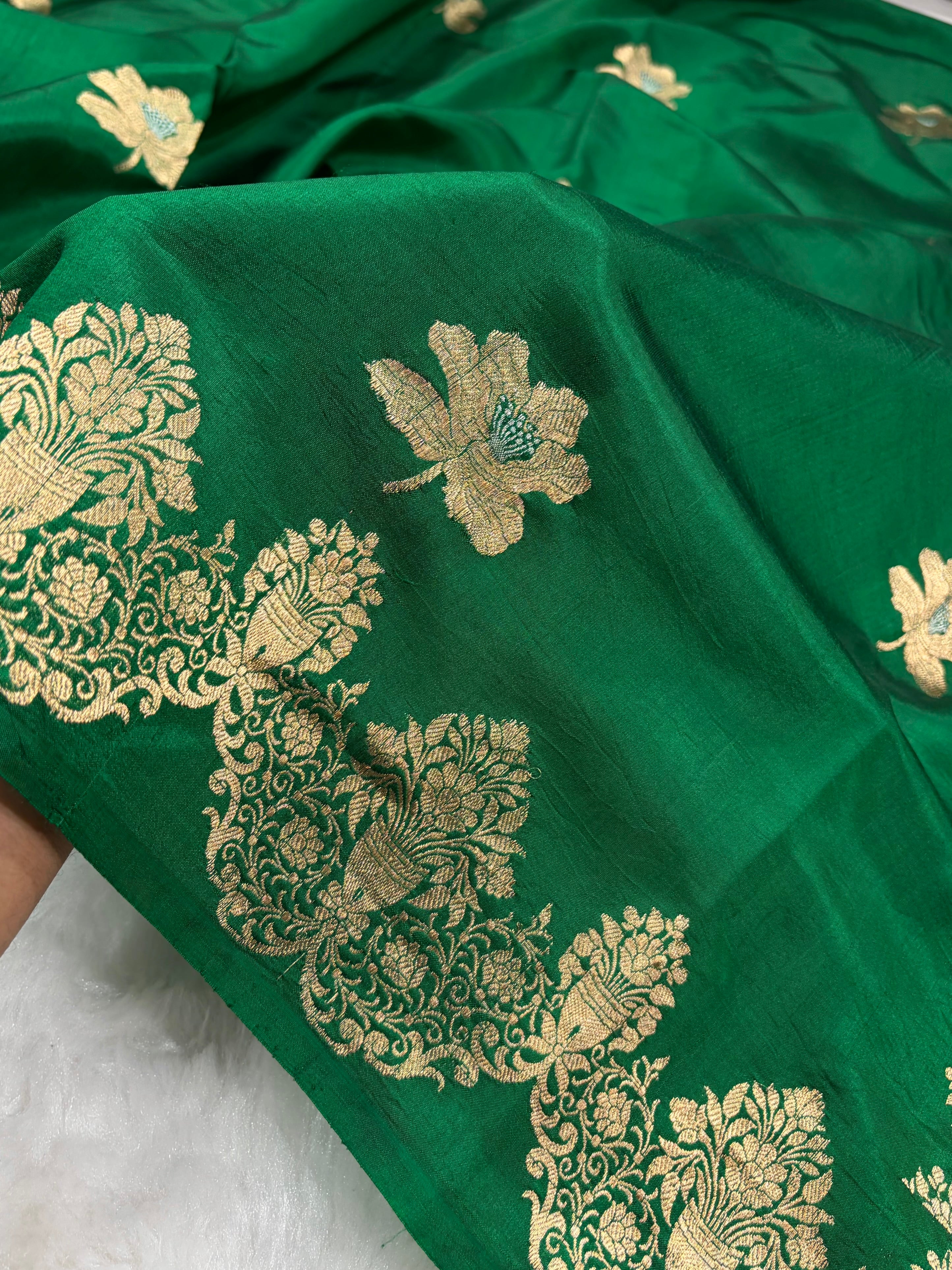 Banarasi Bottle Green Shades Minakari Boota Handwoven Pure Paper Silk RM-79