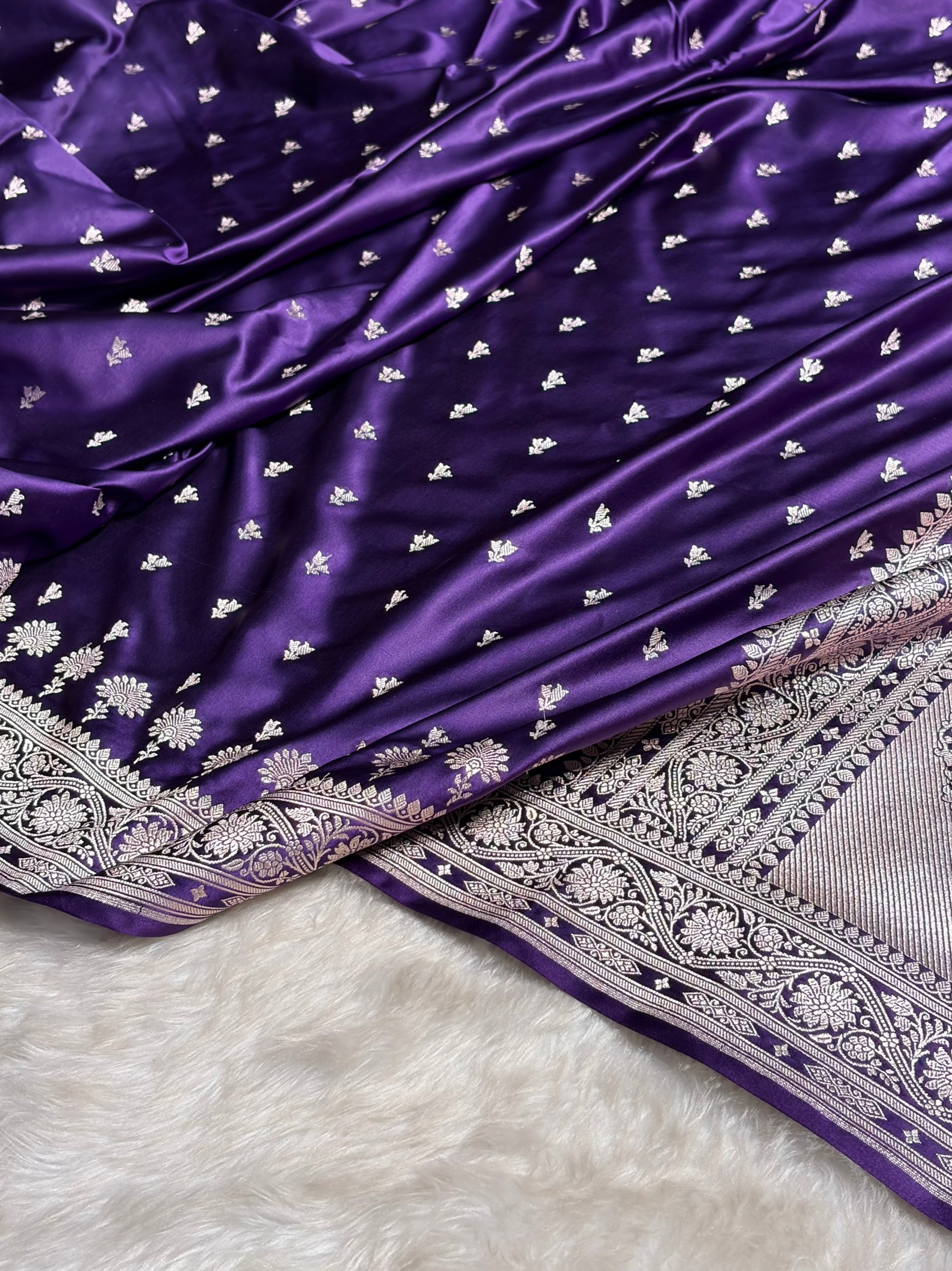 Navy Blue Shades Booti Mashru Silk Saree MS72