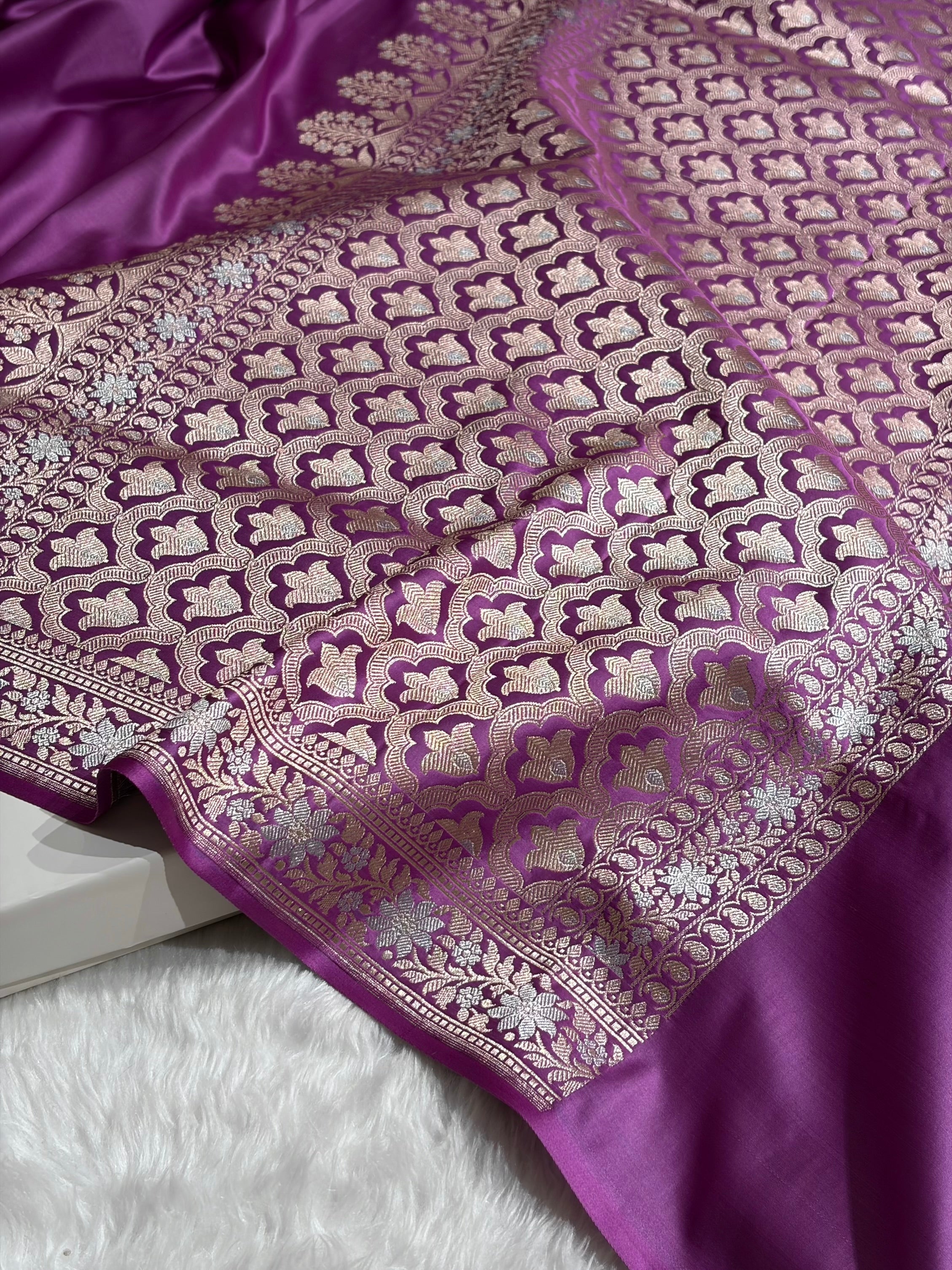 Lavender Shades Plain Banarasi With Minakari Floral Border Mashru Silk Saree MSM-123