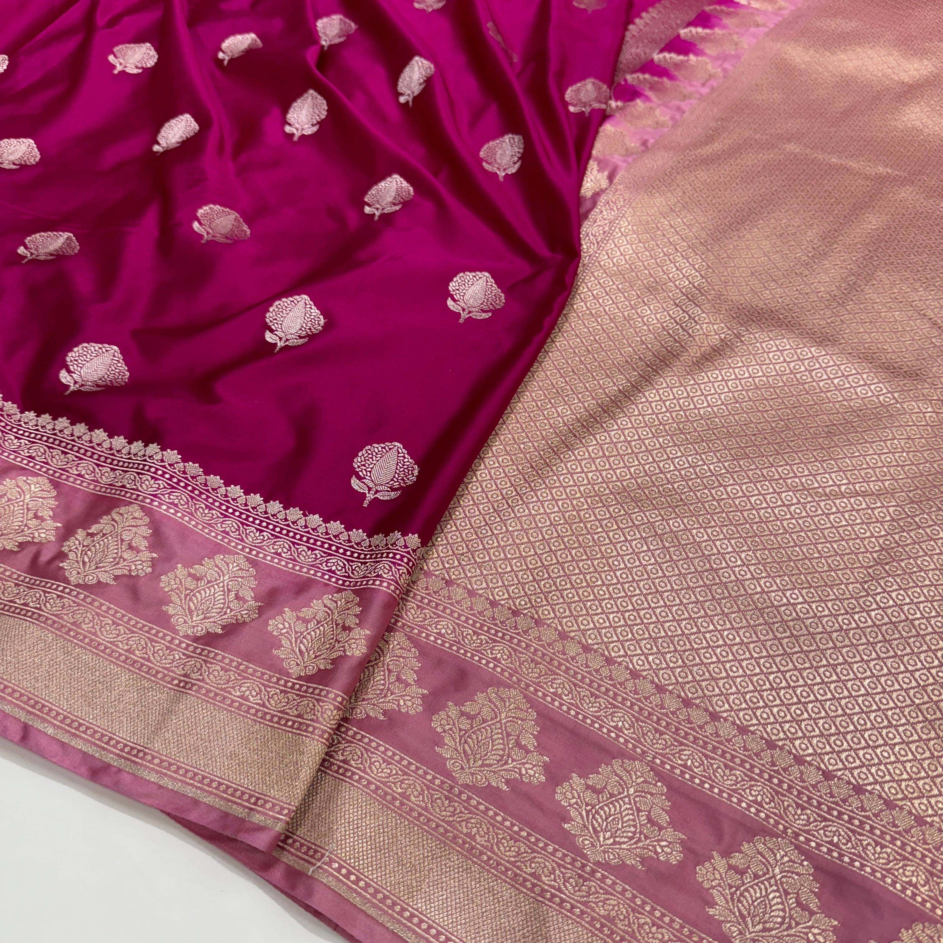Contrast Rani - Baby Pink Combination Border Mashru Silk Saree With Big Border