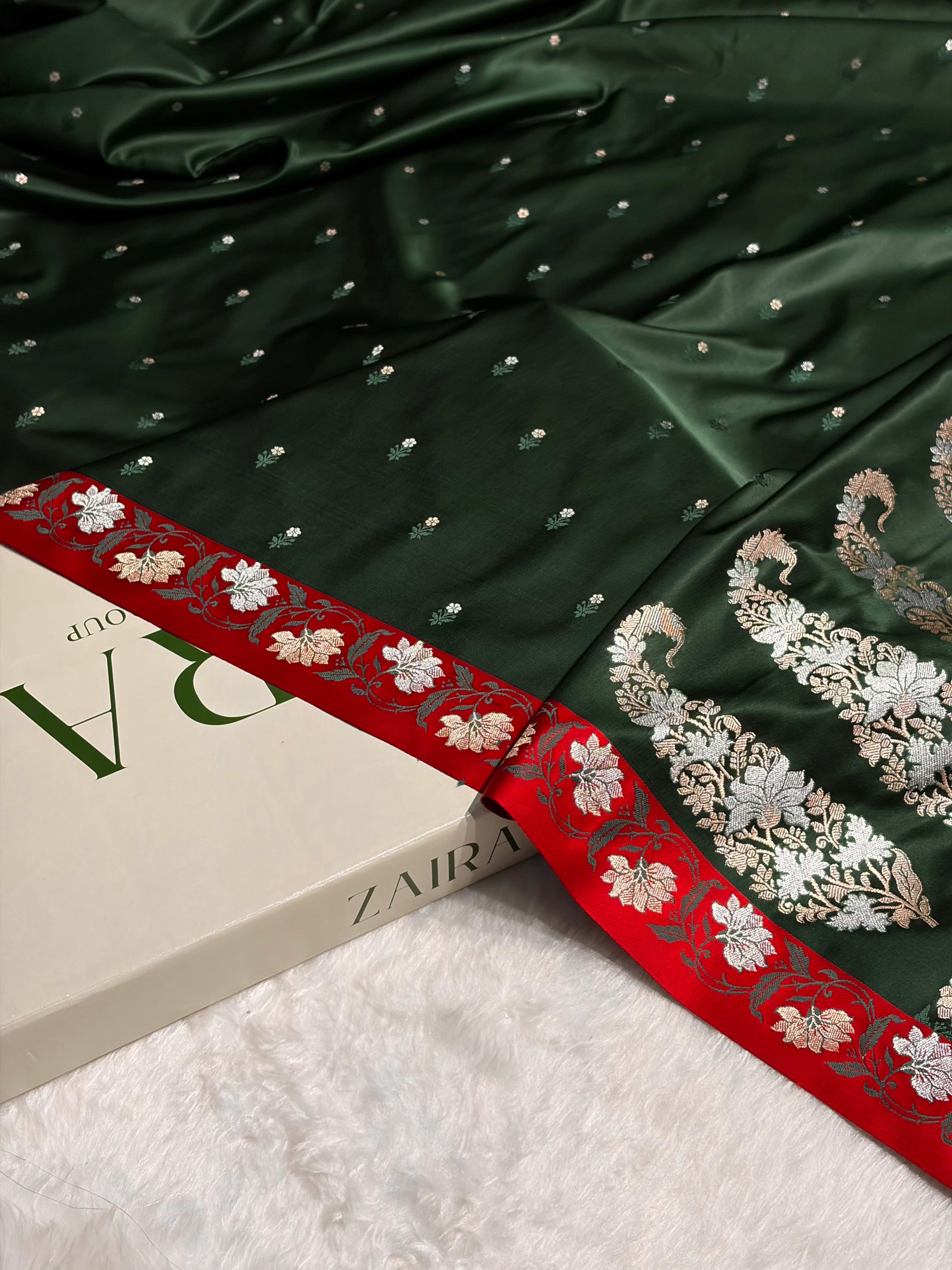 Contrast Bottle Green With Red Floral Boota With Floral Border Mashru Silk Saree MSM 78