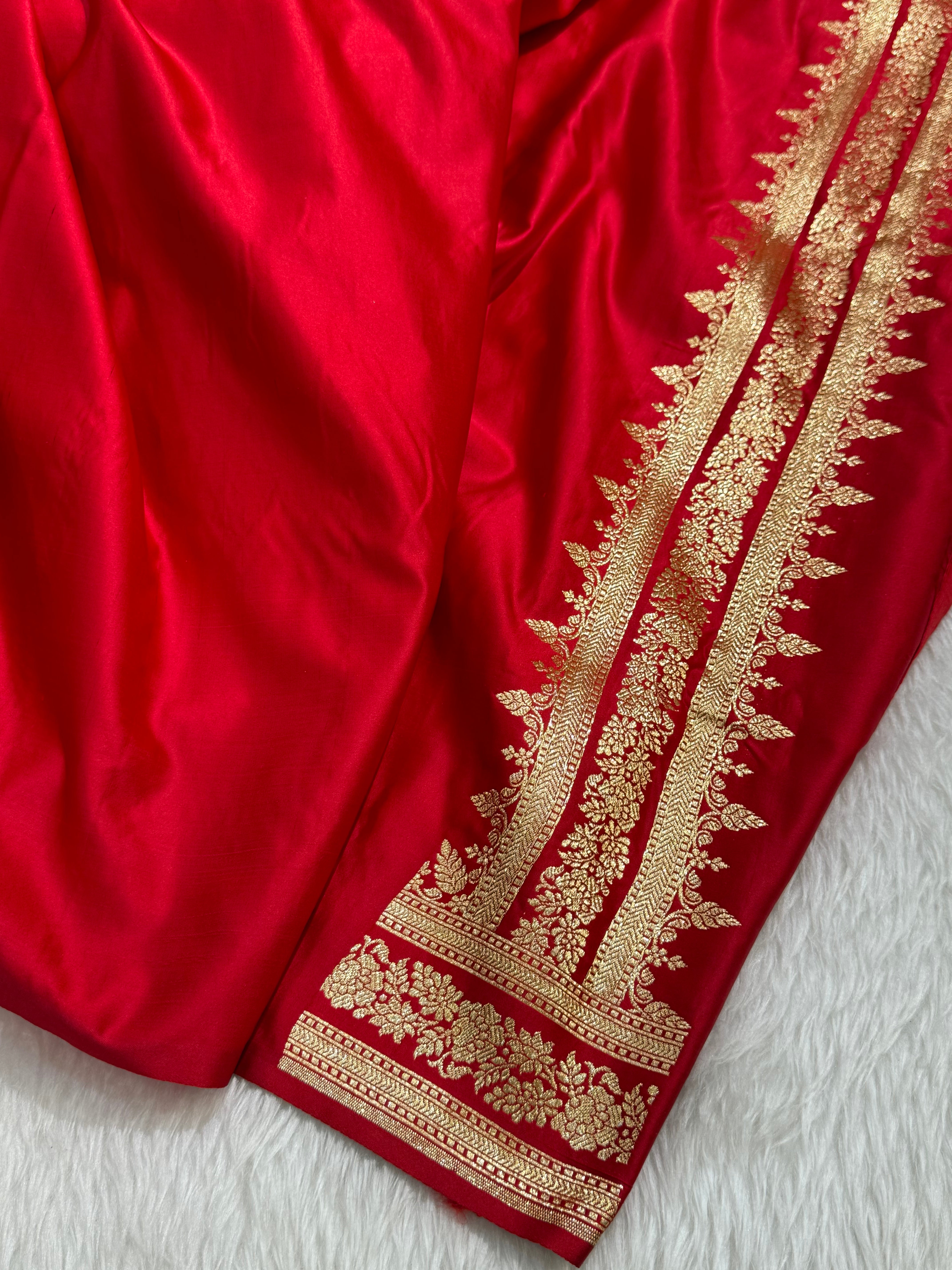 Premium Red Banarasi Booti Katan Silk Saree