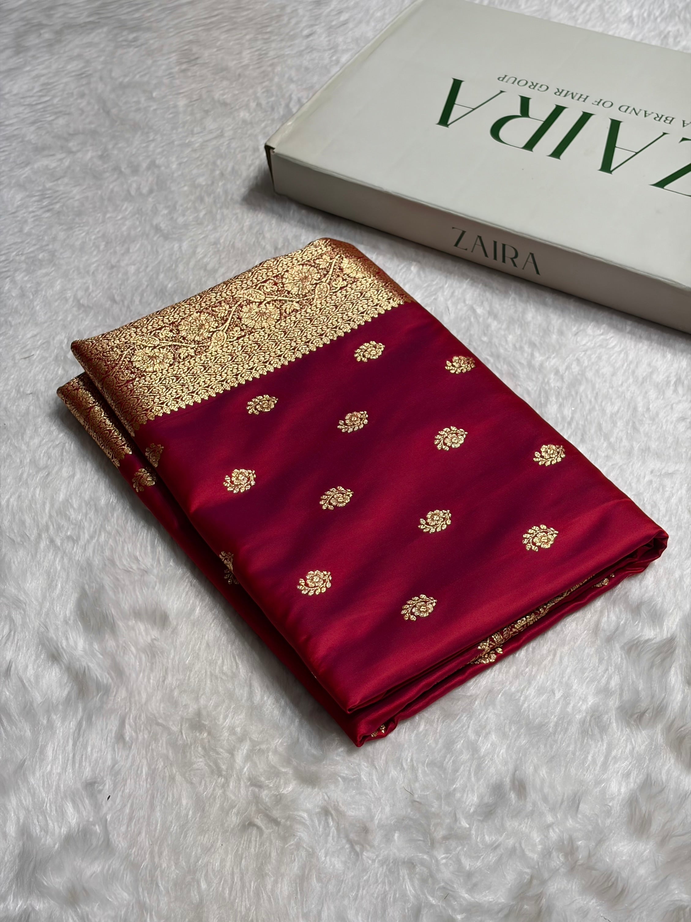 Magentic Red Floral Boota Pattern Satin Katan Silk Saree SK72
