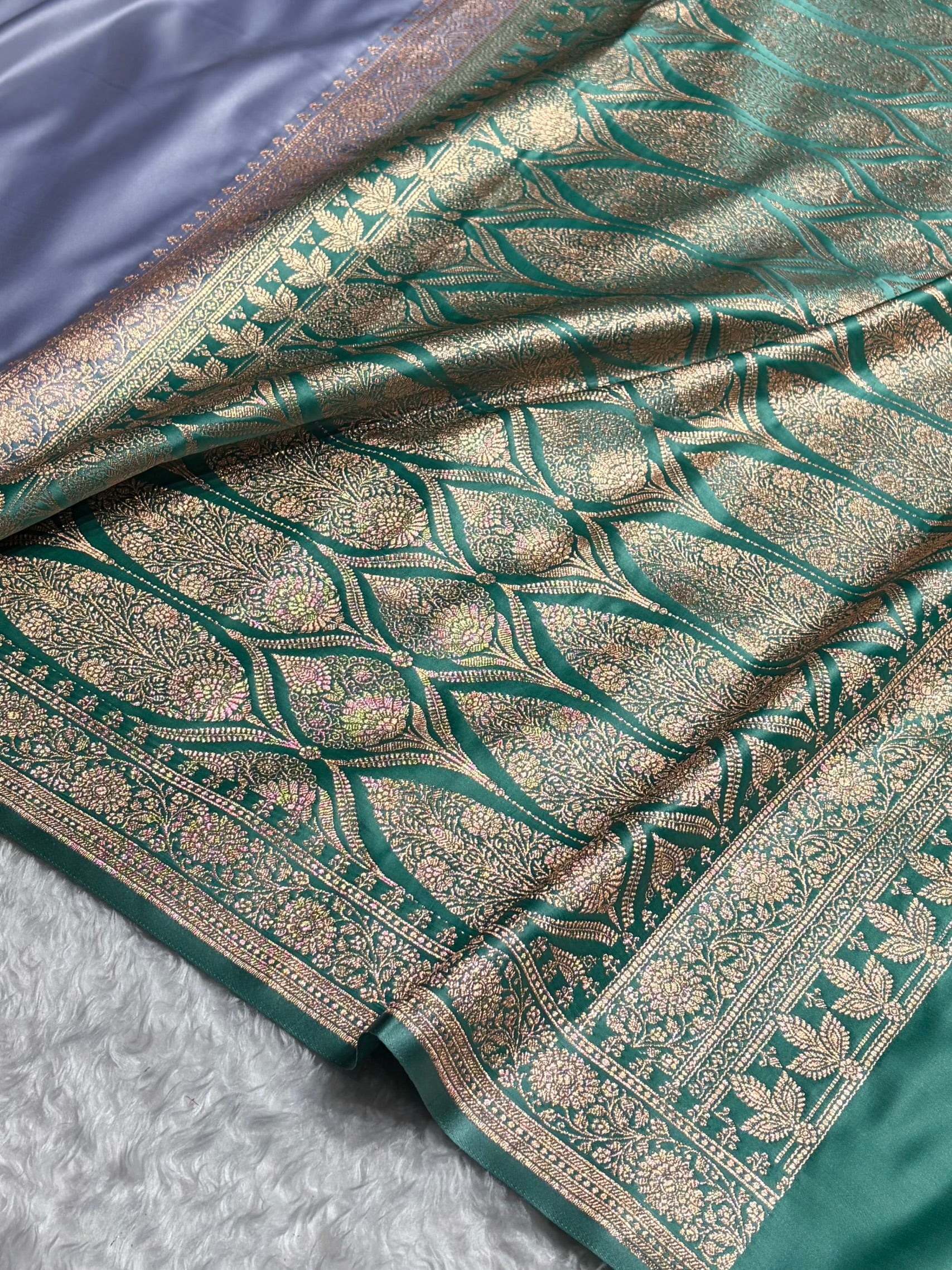 Banarasi Satin Katan Saree in Contrast Light Grey / Sea Green Shades SK131