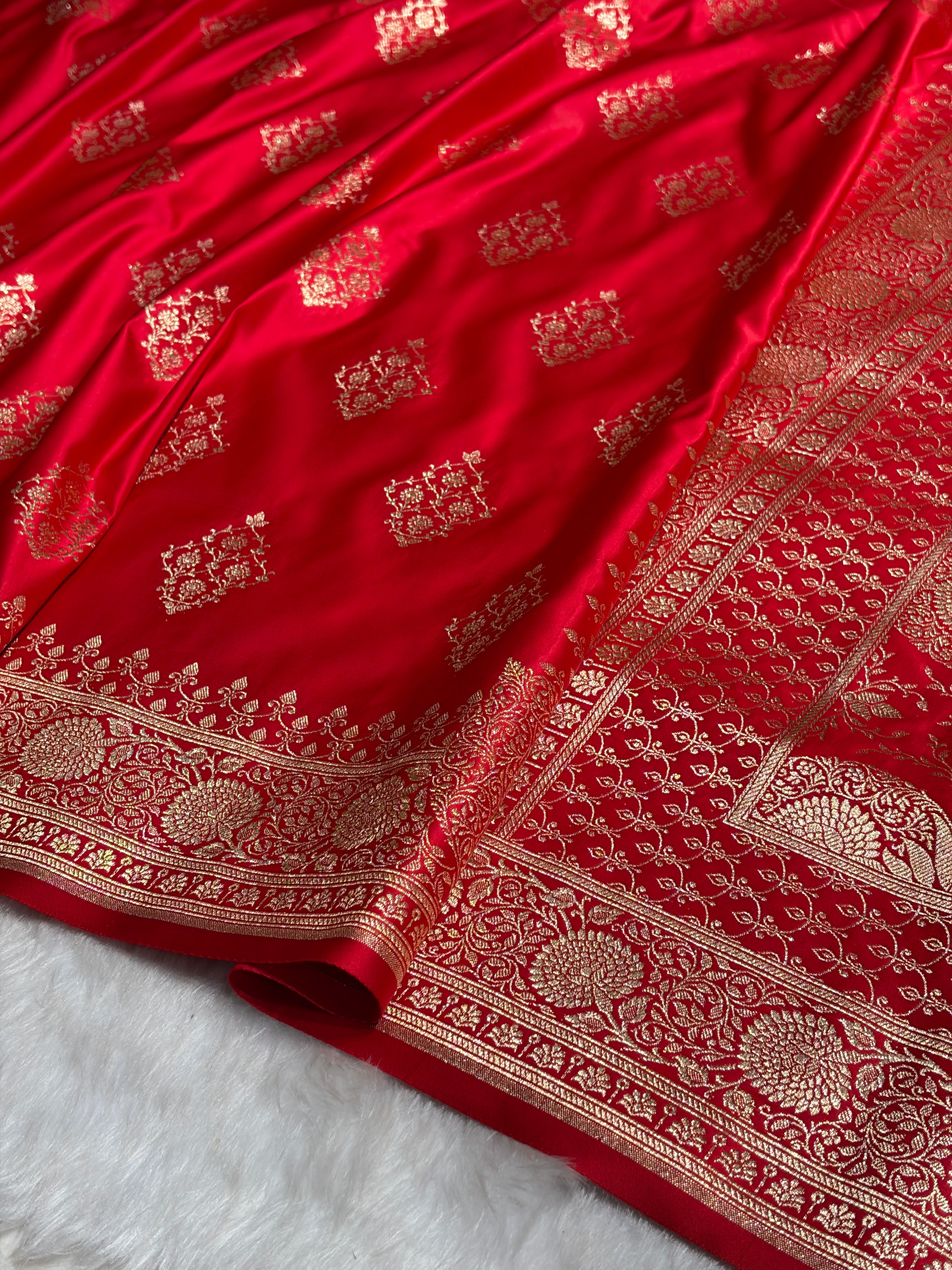 Red Floral Boota Satin Katan Silk saree SK35