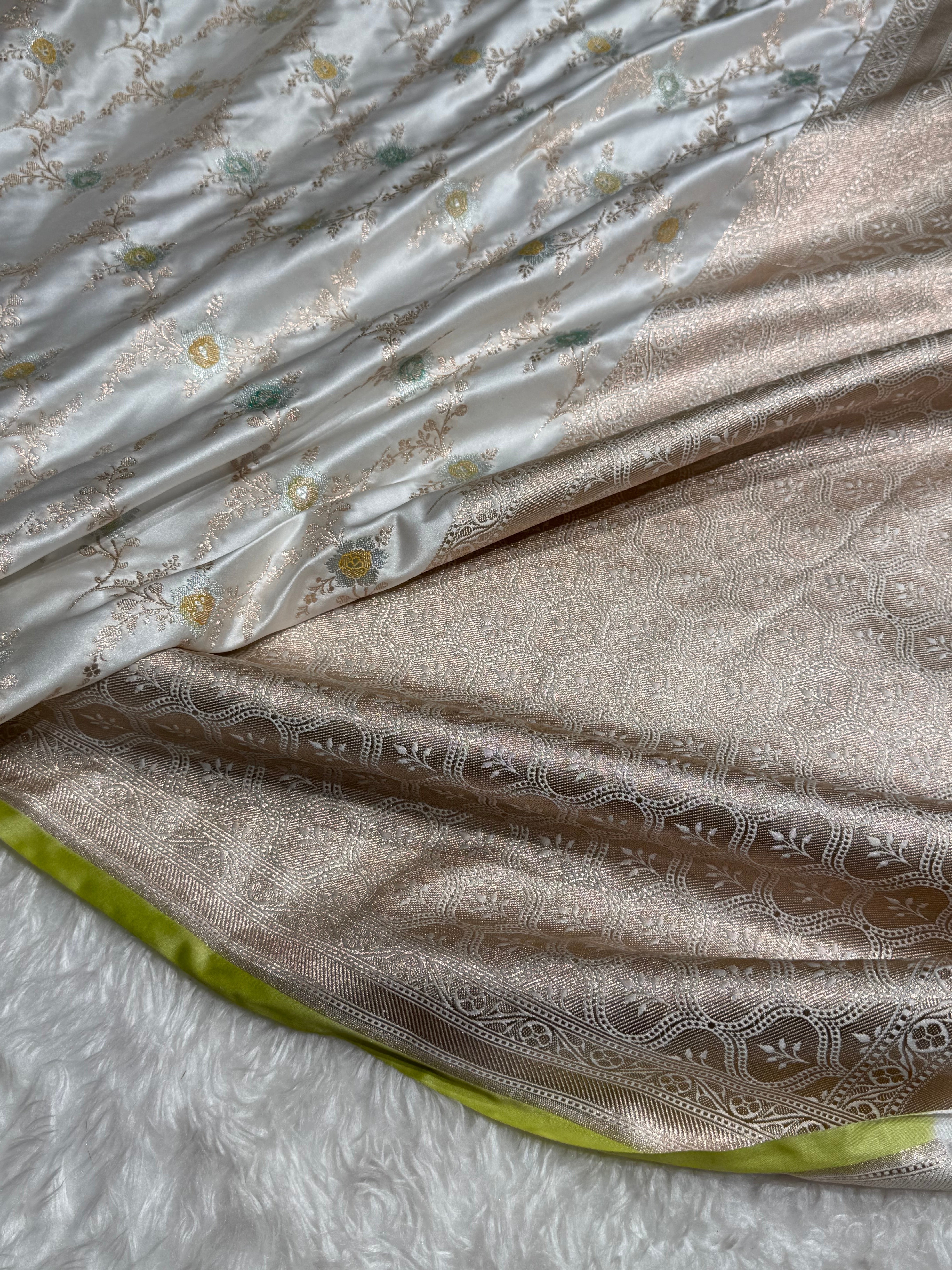 White Minakari Jaal With Green Edge Mashru Silk Saree