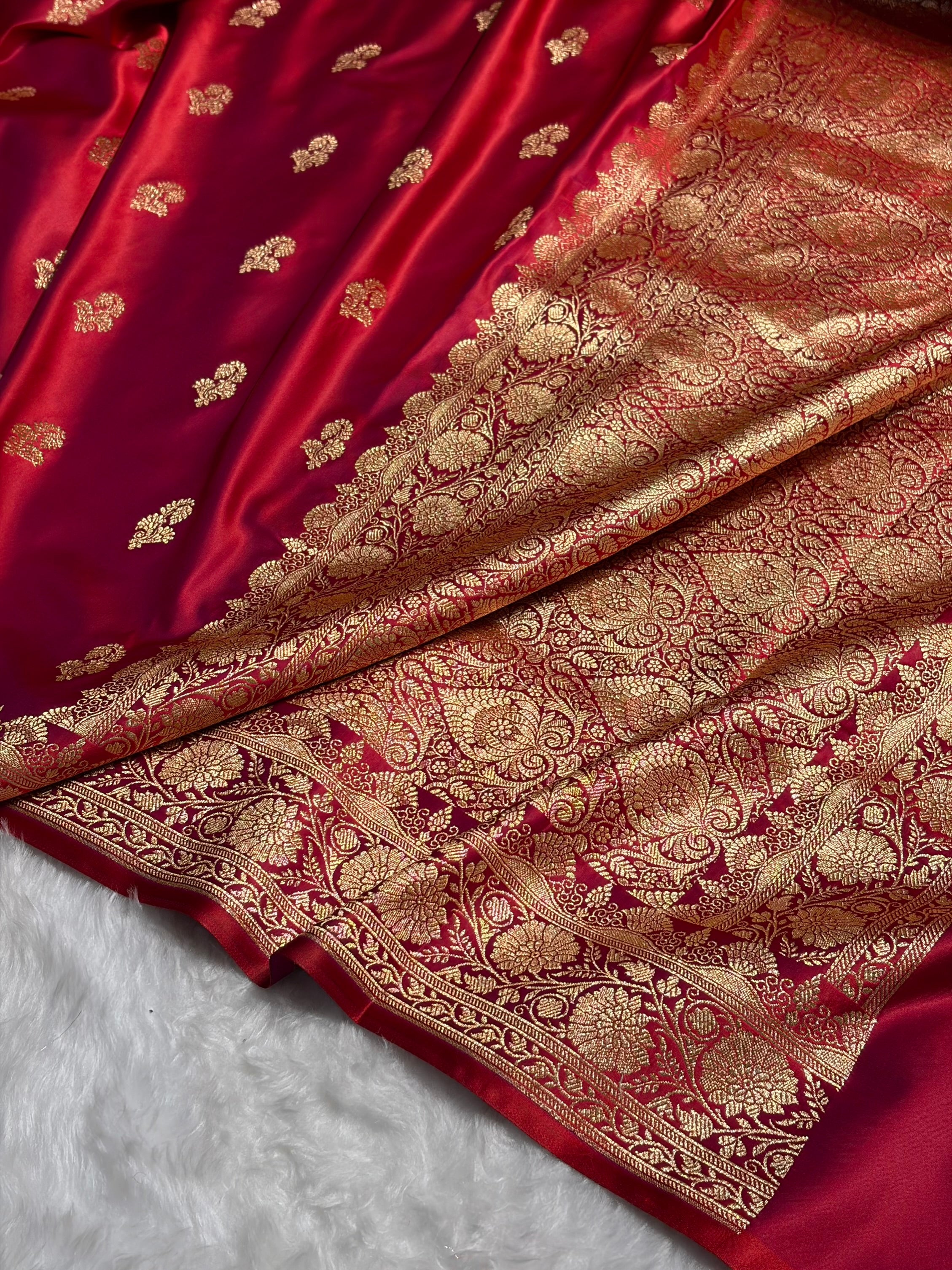 Reddish Magenta Shades Floral Booti Motif Satin Katan Silk saree SK61