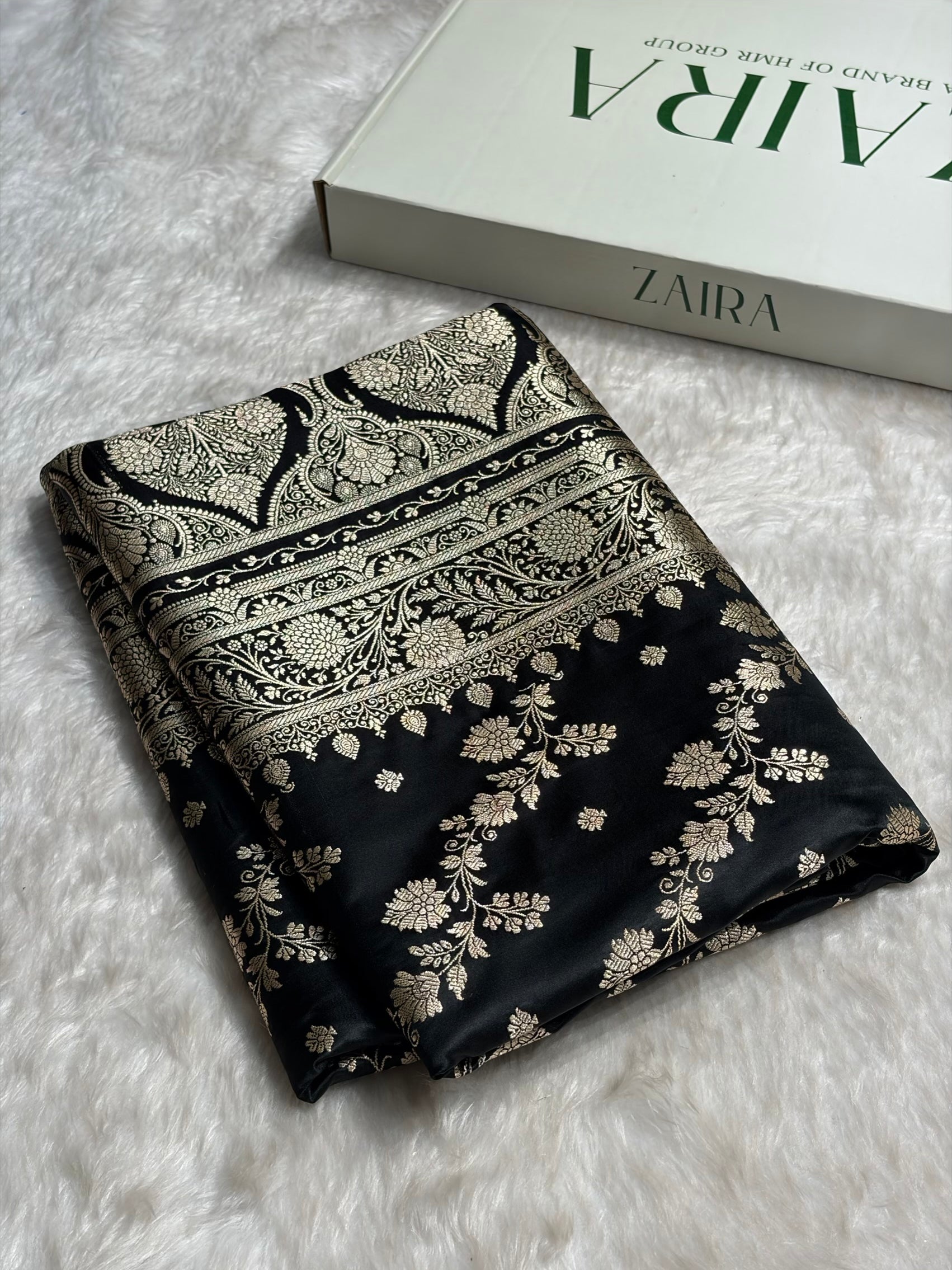 Black Booti Banarasi Katan Silk Saree SK24