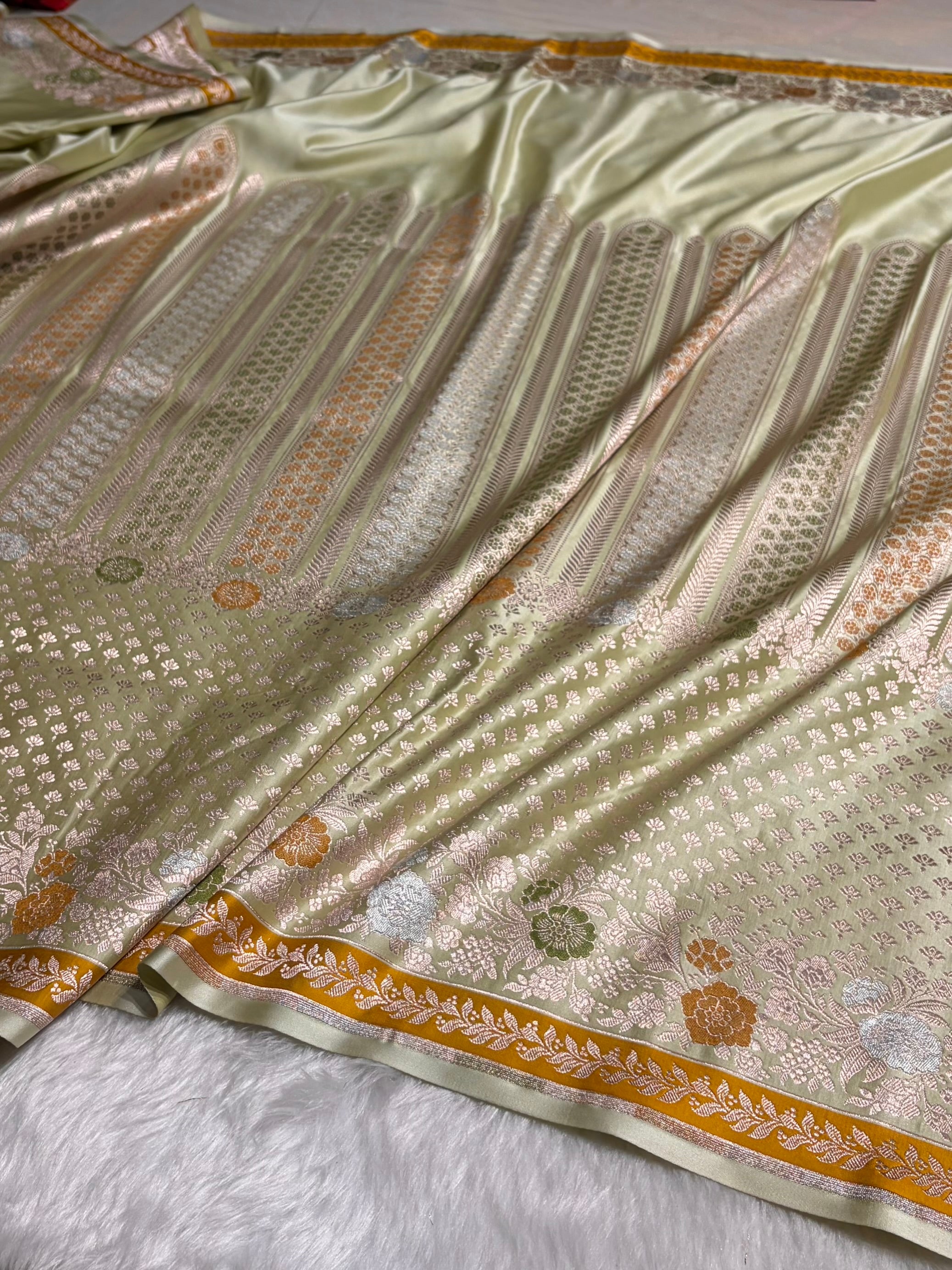 Pista Shades Floral Minakari Skirt Border Mashru Silk Saree MSM-83