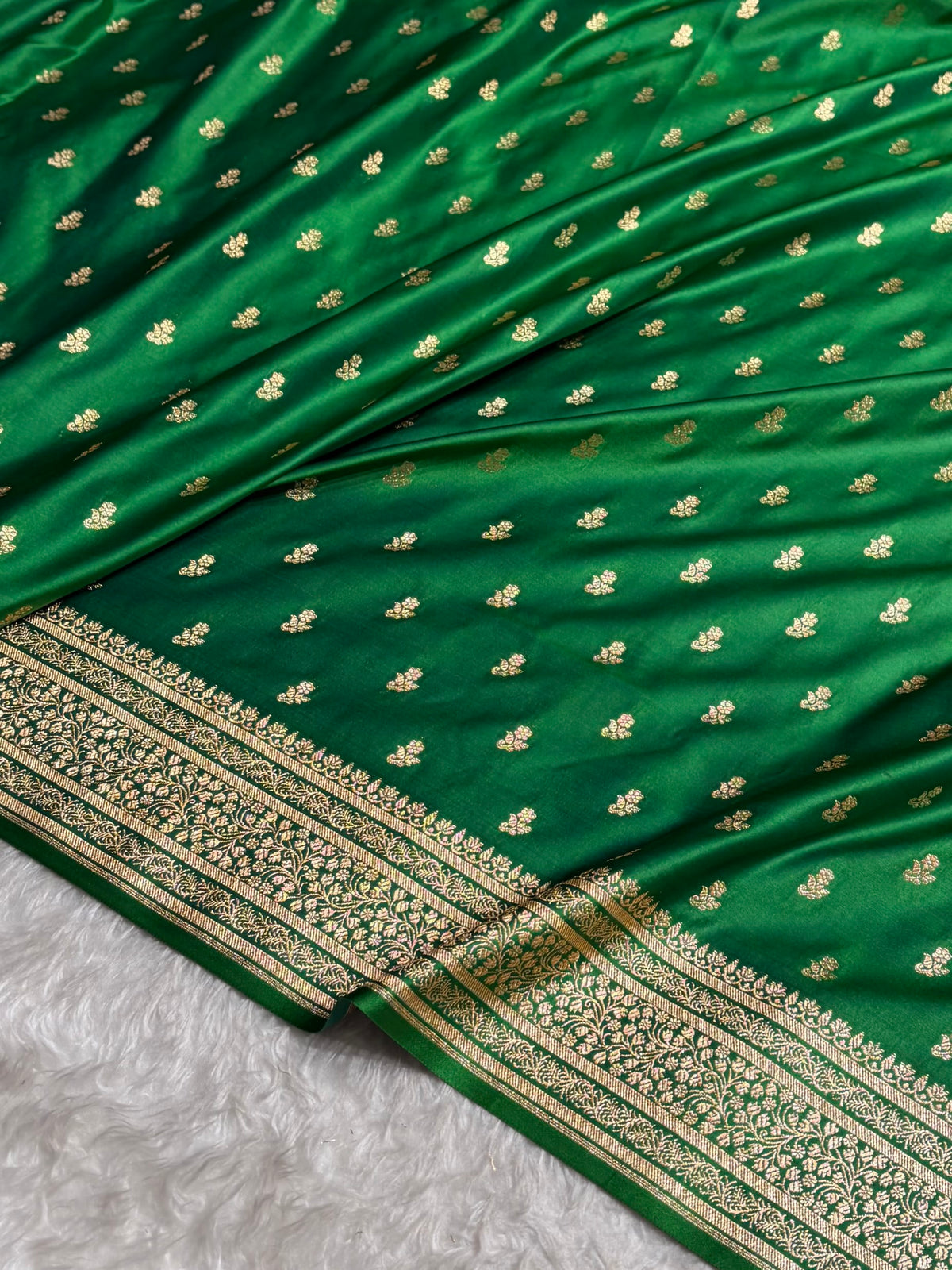 Banarasi Satin Katan Saree in Bottle Green Shades SK89