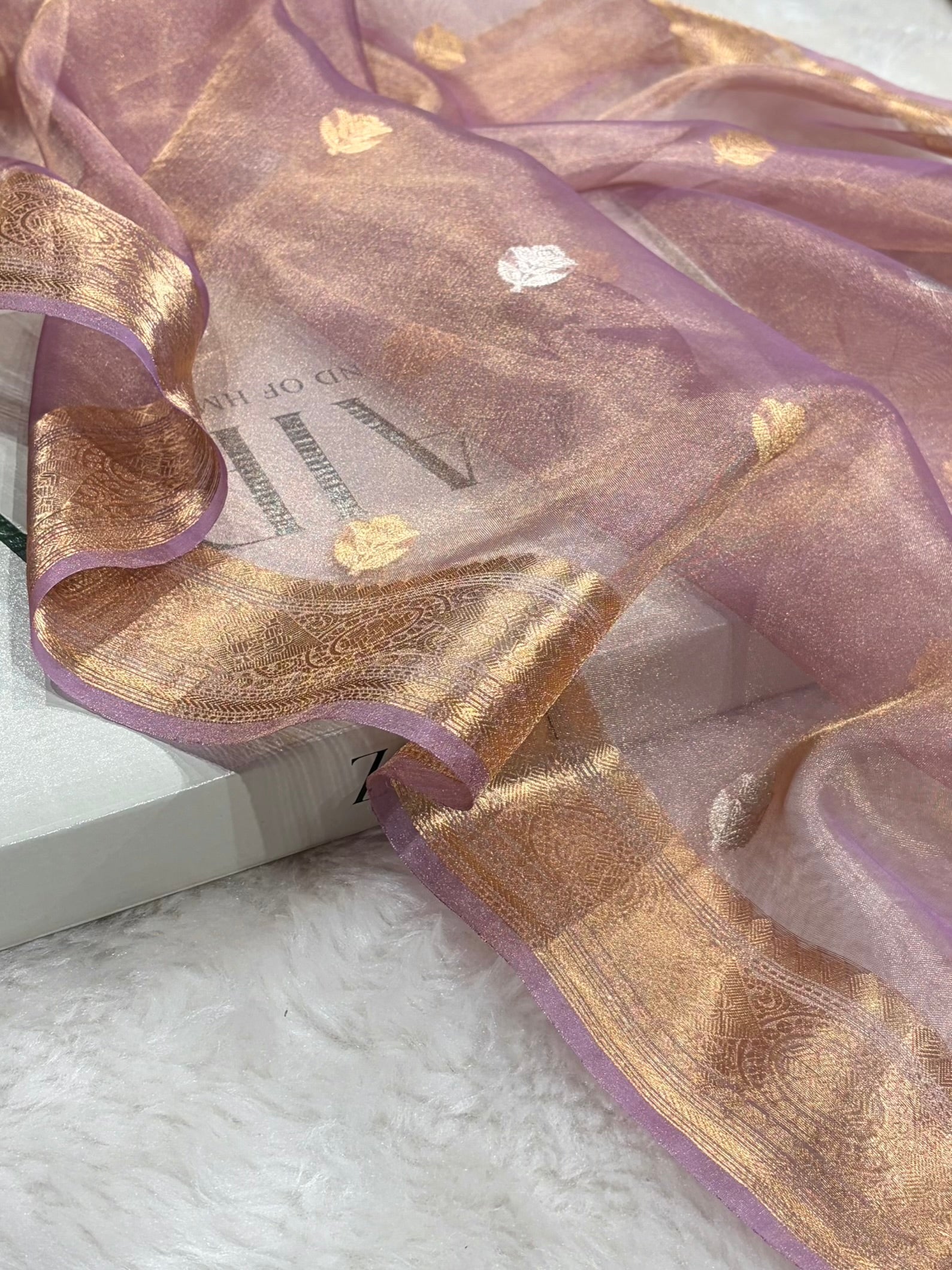 Pinkish Lavender Bananasi Floral Shades Pure Tissue Silk Saree PT-37
