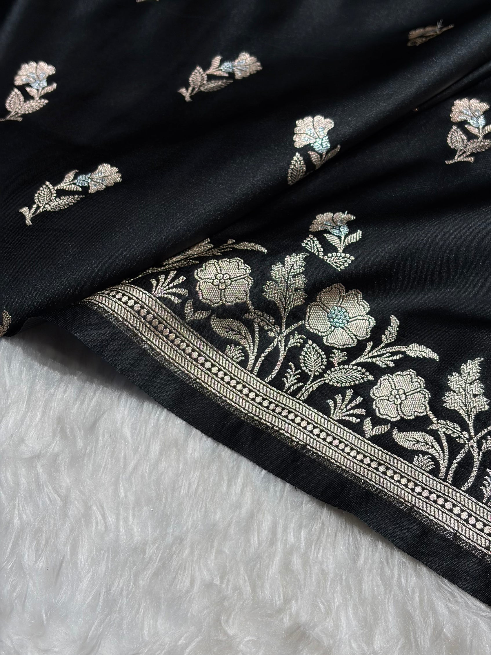Banarasi Black Boota With Floral Border Mashru Silk Saree MSM-88