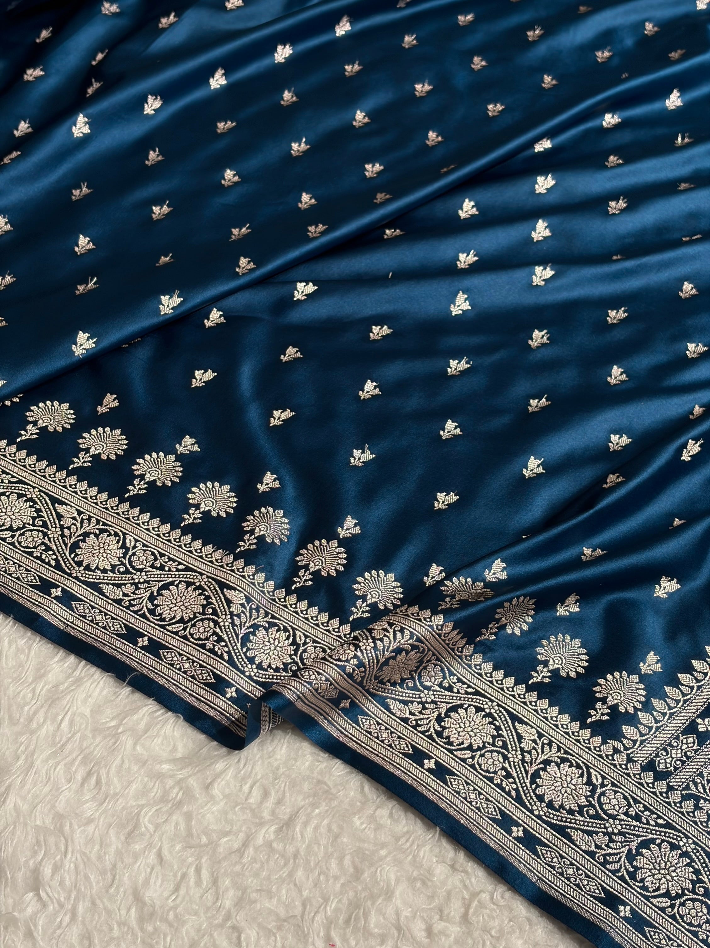 Banarasi German Blue Shades Booti Mashru Silk Saree MCS72