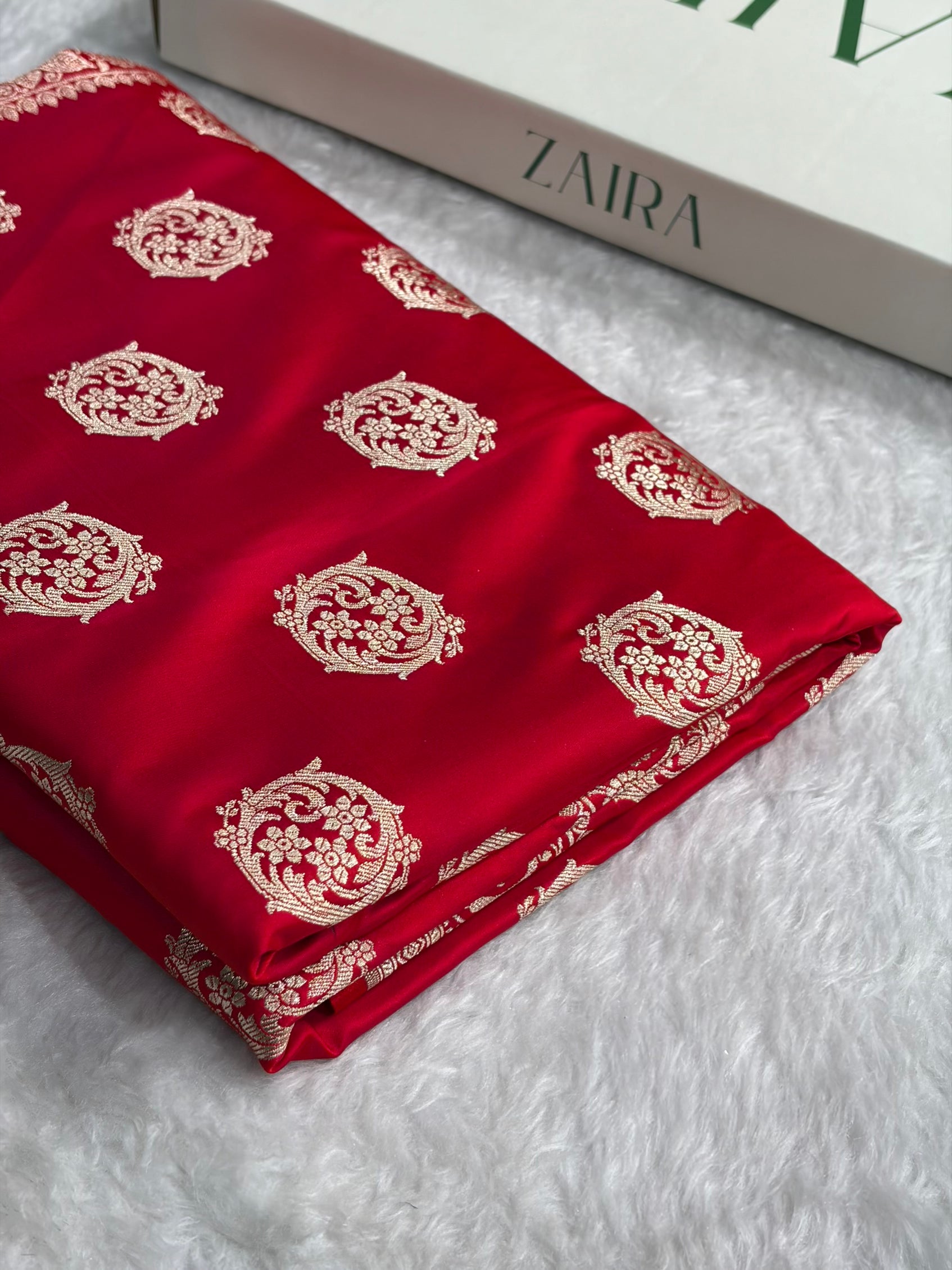 Banarasi Cross Red Shades Banarasi Boota Pattern Floral Mashru Silk Saree MSM-104