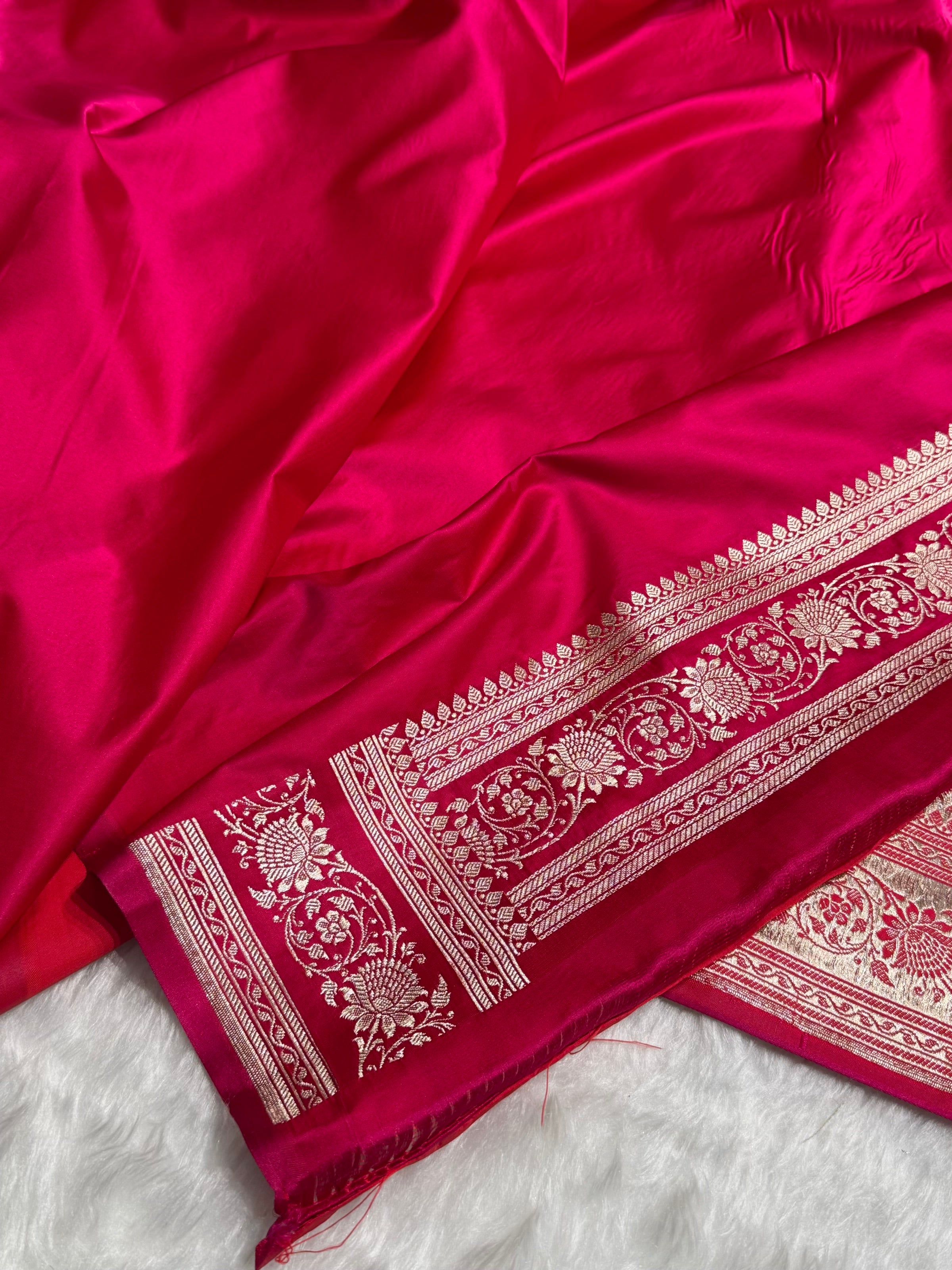 Rani Shades Banarasi Cross Pattern Floral Mashru Silk Saree MSM-102