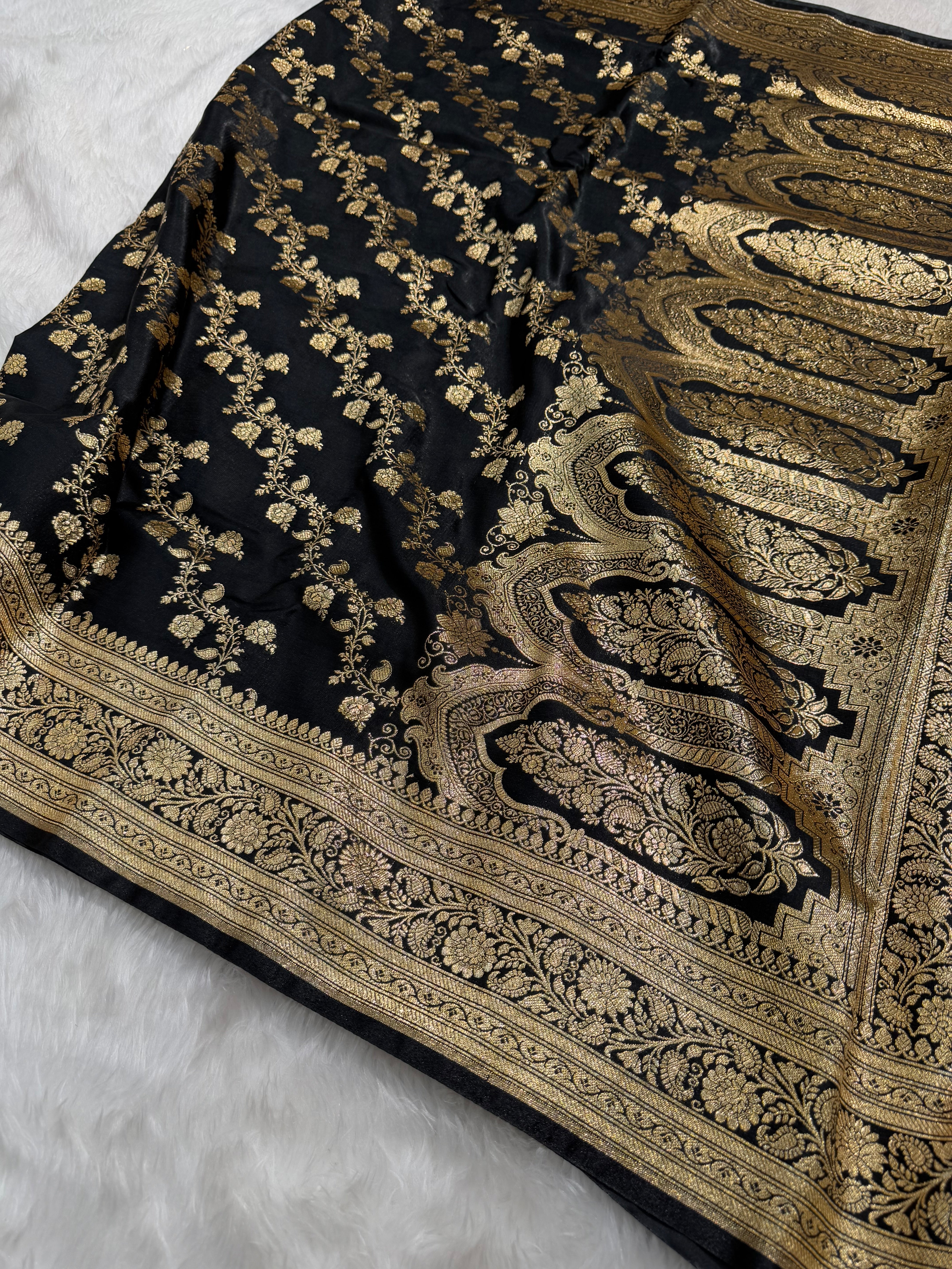 Ultra Light Weight Satin Silk Cross in BLACK Shades SS11