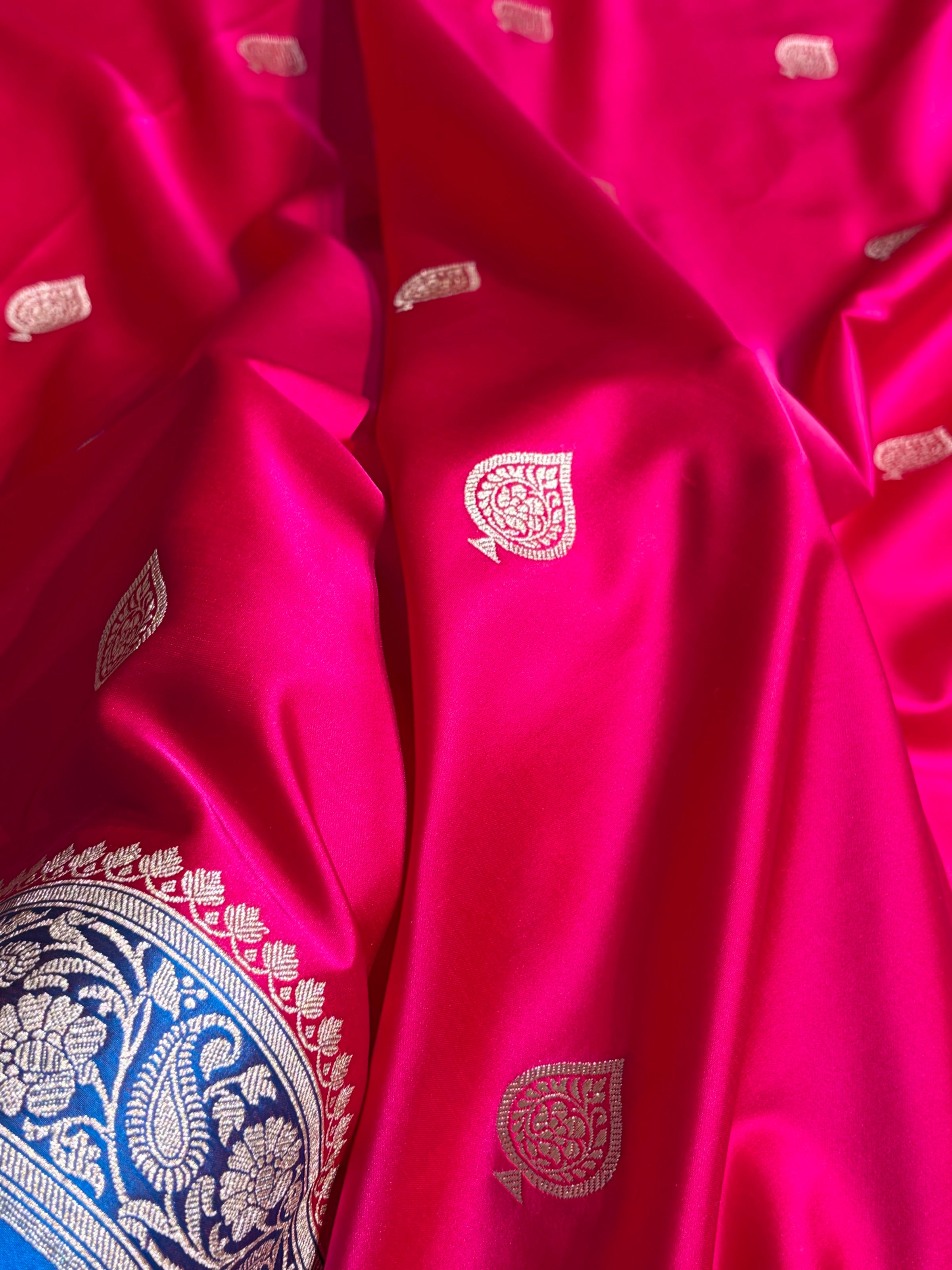 Contrast Rani / Firozi Shades Banarasi Booti Pattern Mashru Silk Saree MSM-140