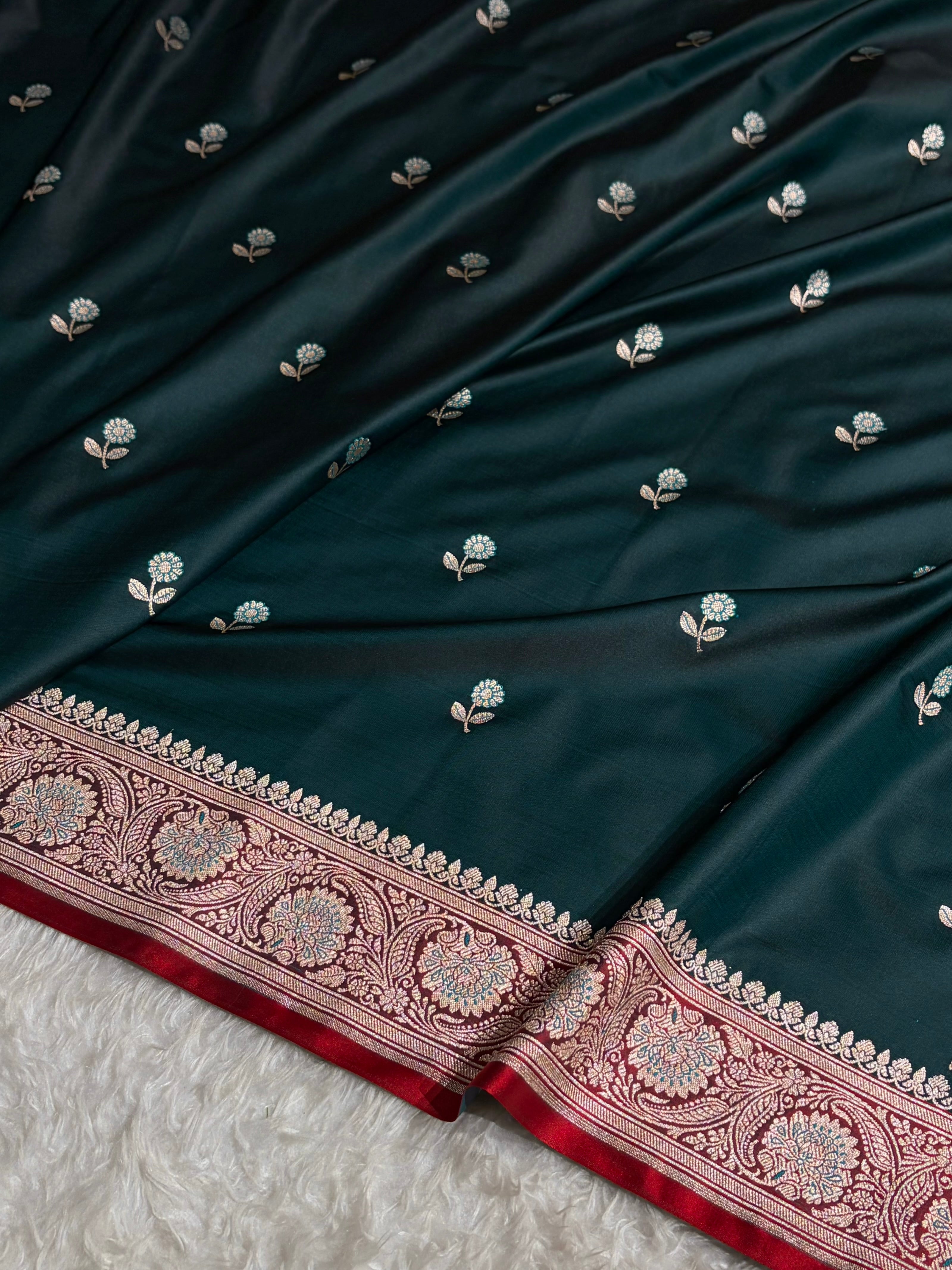 Dark Rama / Red Shades Banarasi Booti Pattern Mashru Silk Saree MSM-137