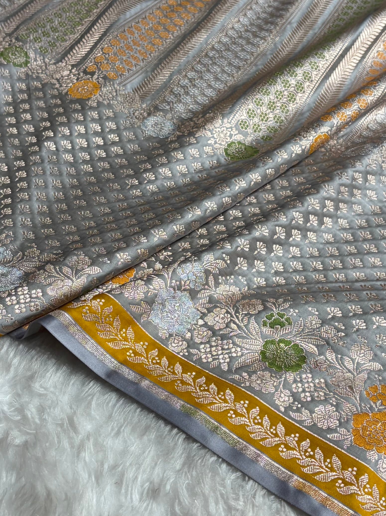Banarasi Gray Shades Floral Minakari Skirt Border Mashru Silk Saree MSM-83