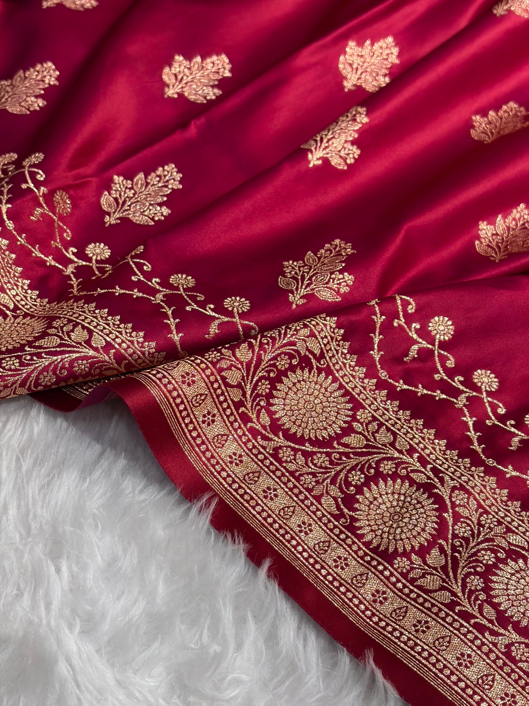 Banarasi Satin Katan Saree With Boota in Magentic Red Shades SK103