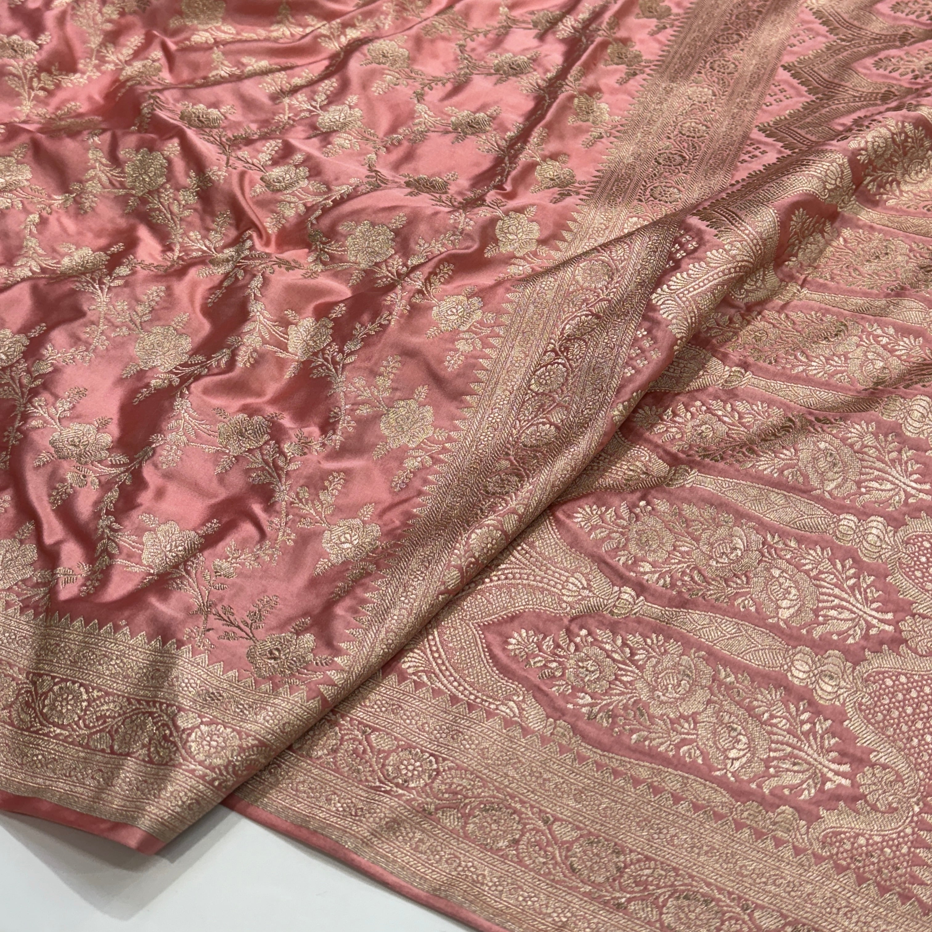 Peach Floral Jaal Mashru Silk Saree