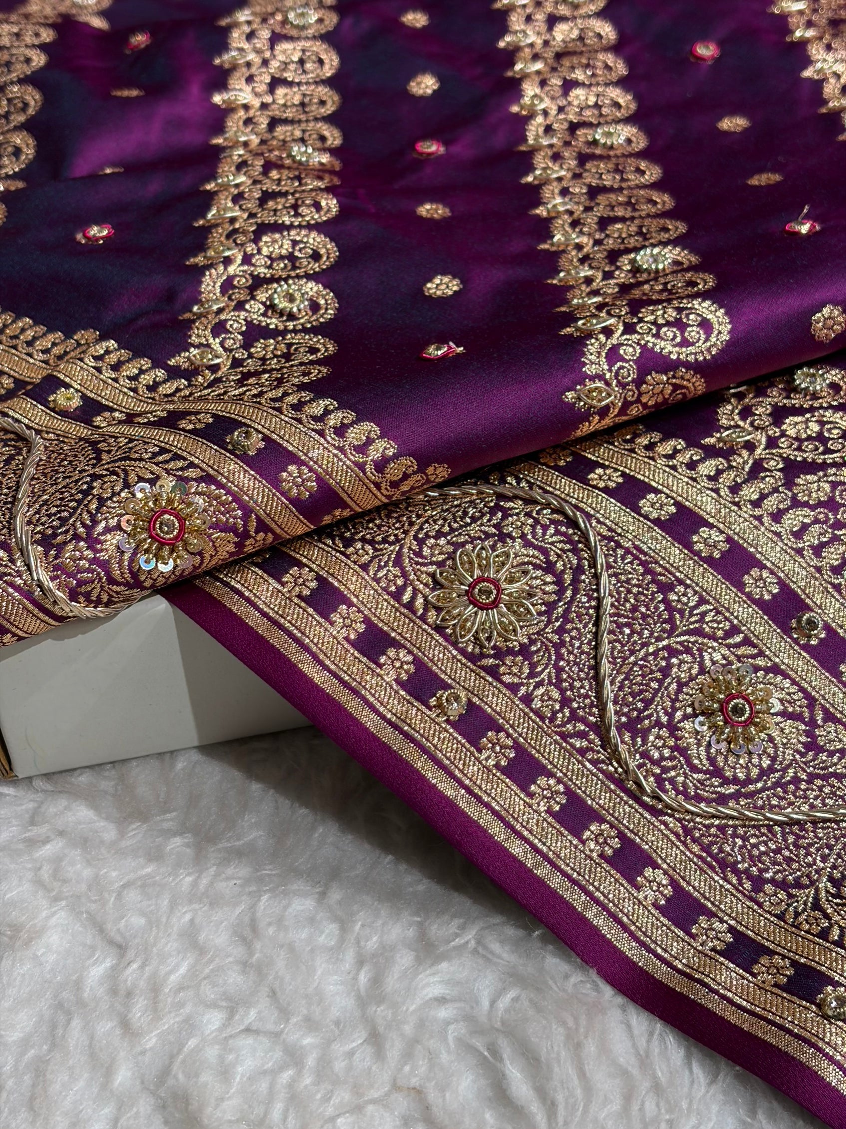 Banarasi Wine Shades Cross Floral Pattern With Zardozi Work Satin Katan Silk Saree BSK79