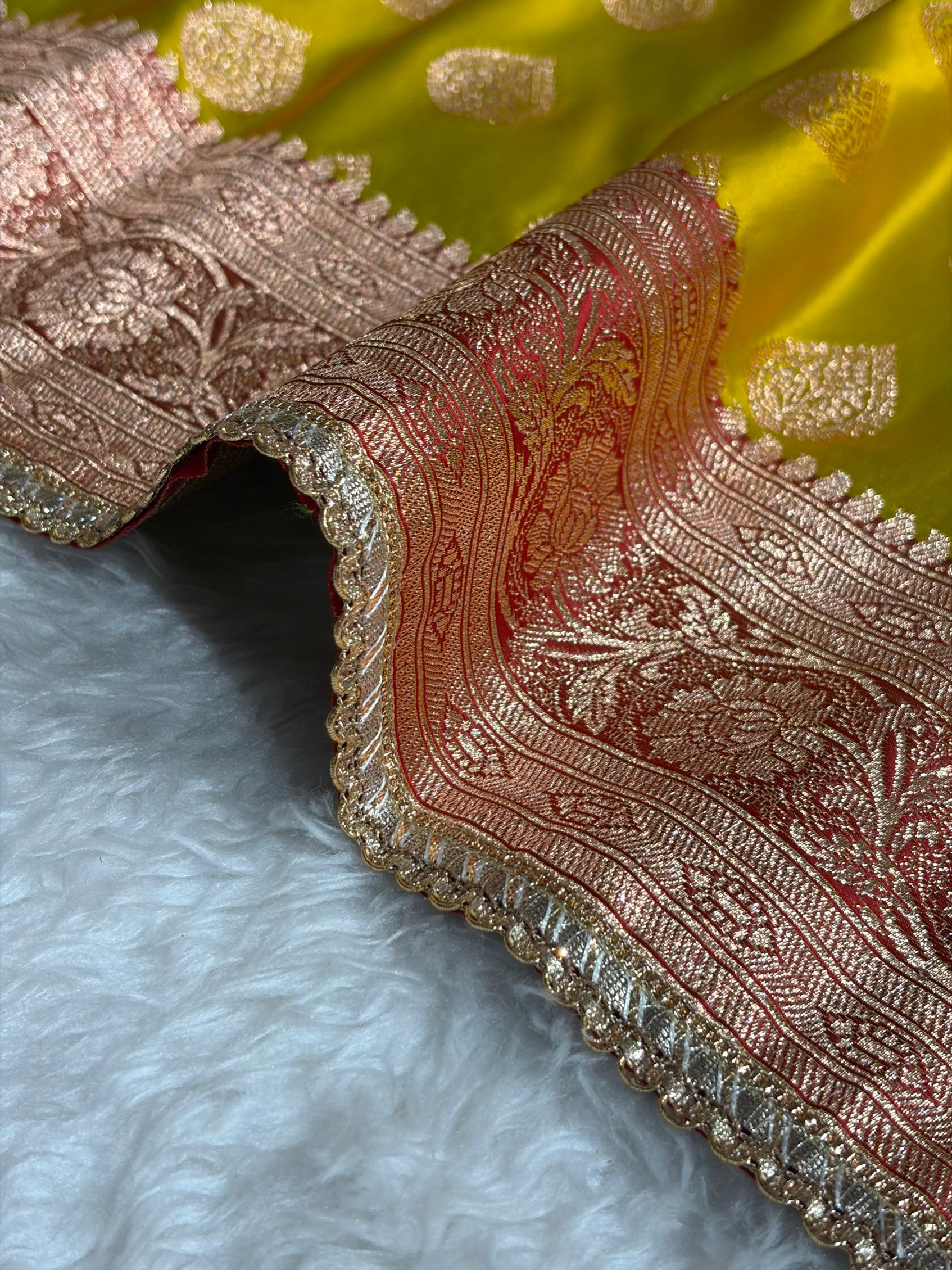 Olive Green-Red Contrast With Banarasi Gotta Patti Boota Katan Silk Saree SKMGP14