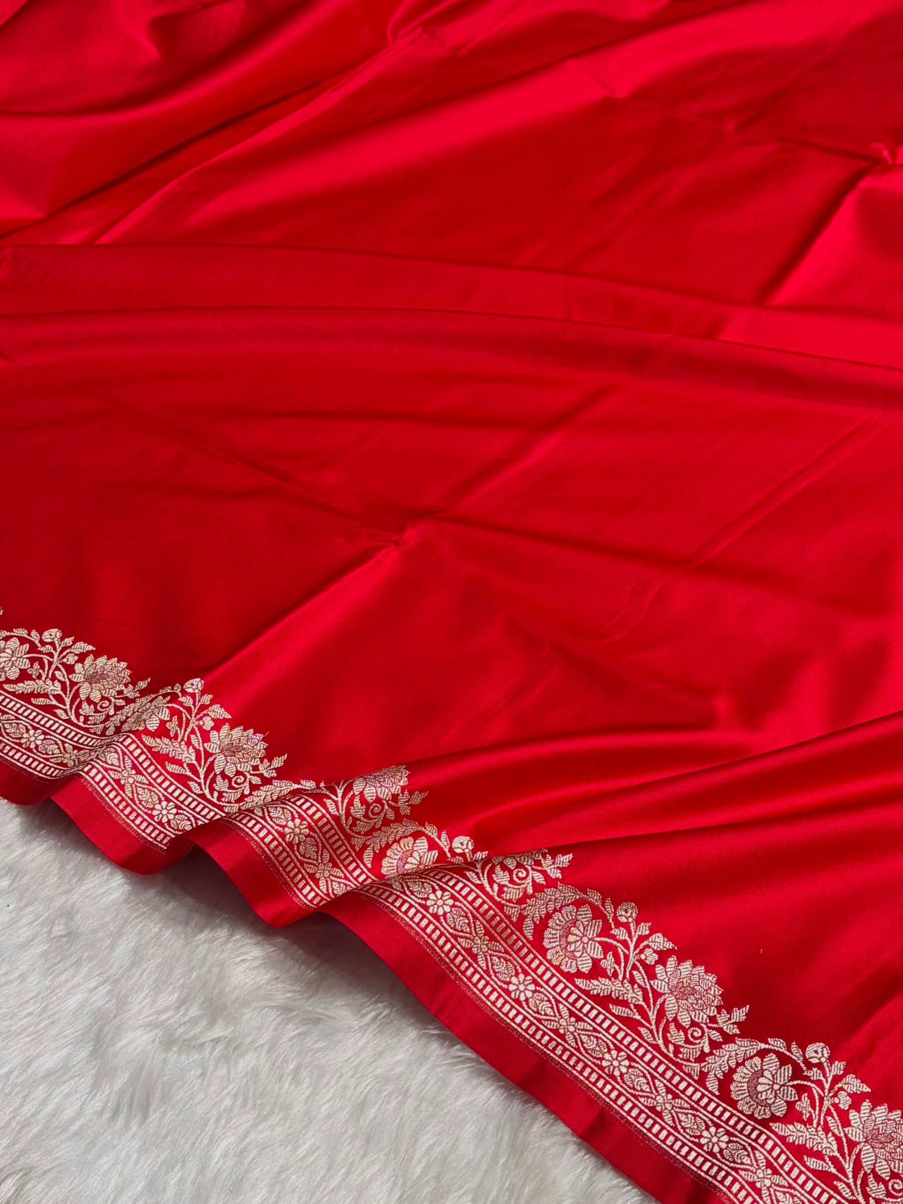 Red Boota With Floral Border Mashru Silk Saree MSM-94