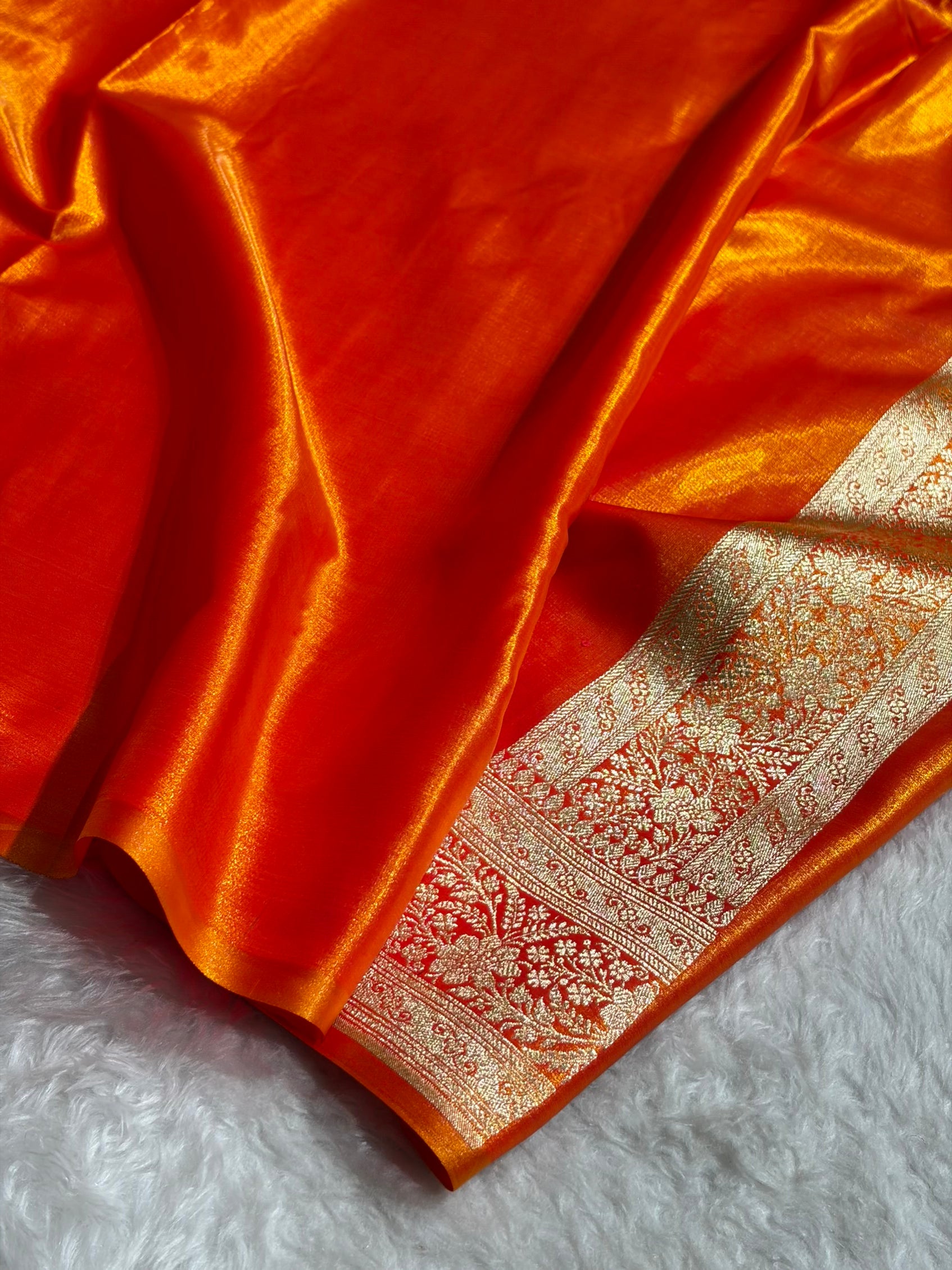 Fire Gold Shades Stripe Pattern Banarasi Satin Silk Saree SS46